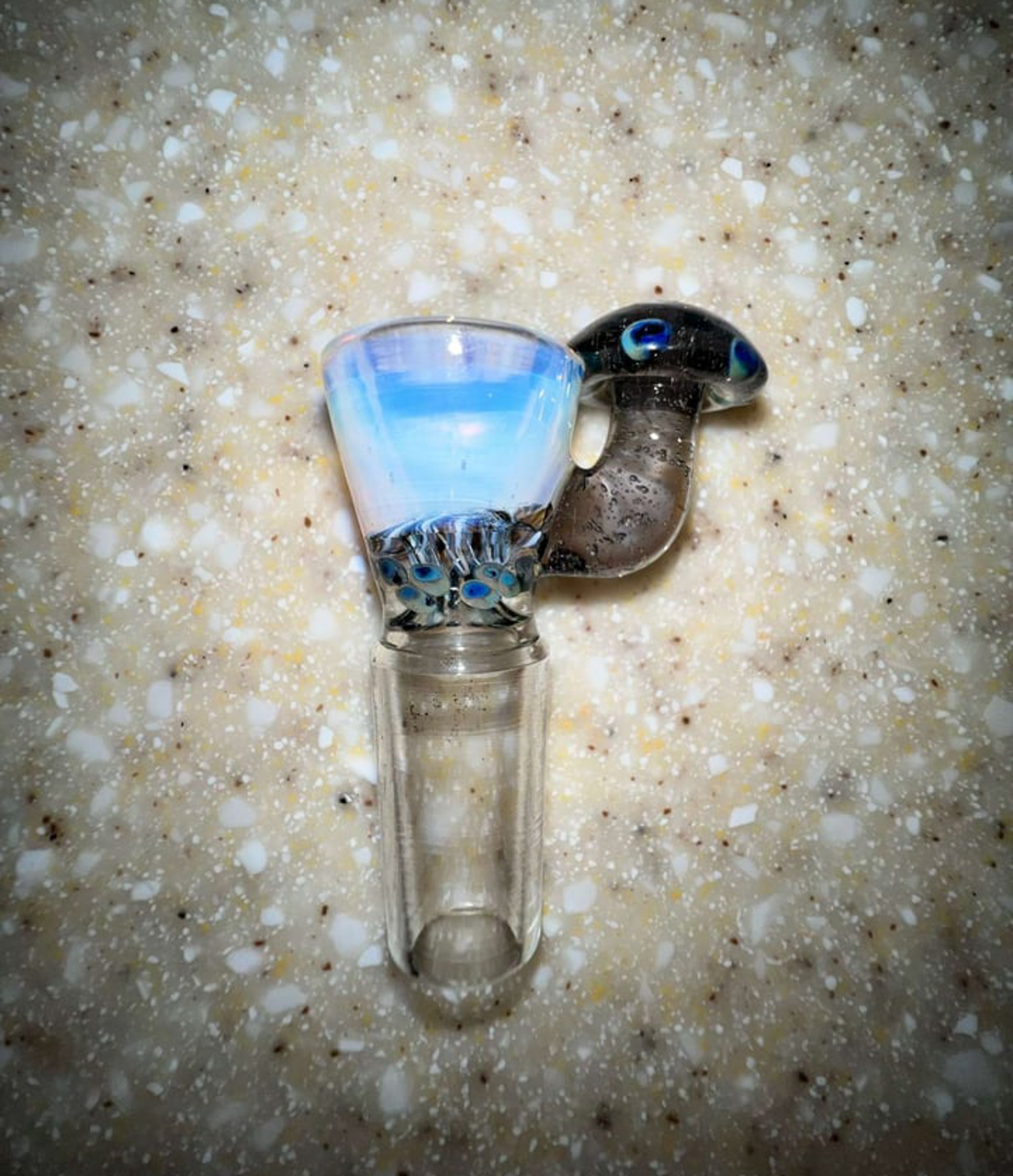 Preview pic of 14mm RWD glass shrooms slide
