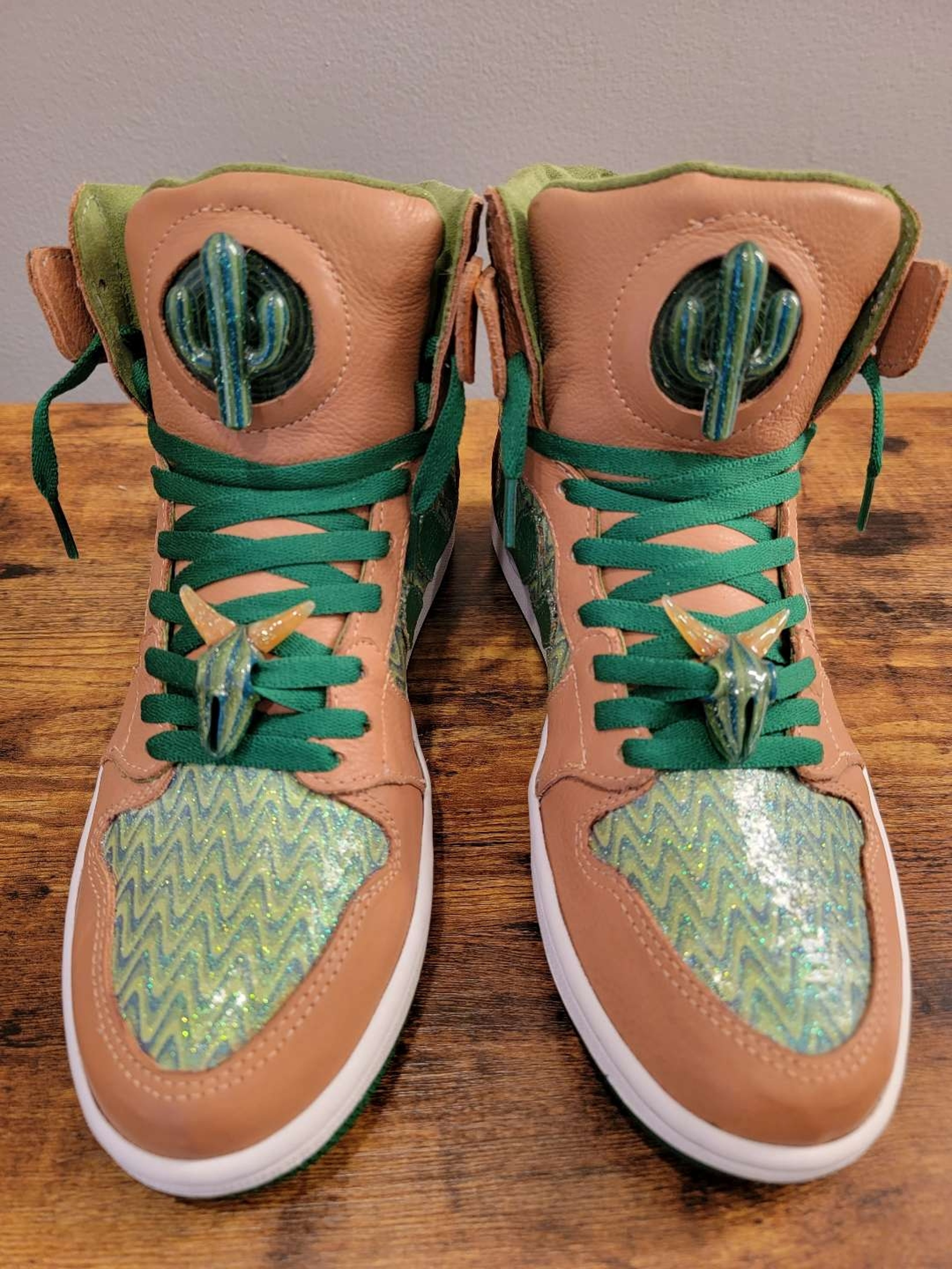 Preview pic of Darby x Hoobs "Cactus Dunks"