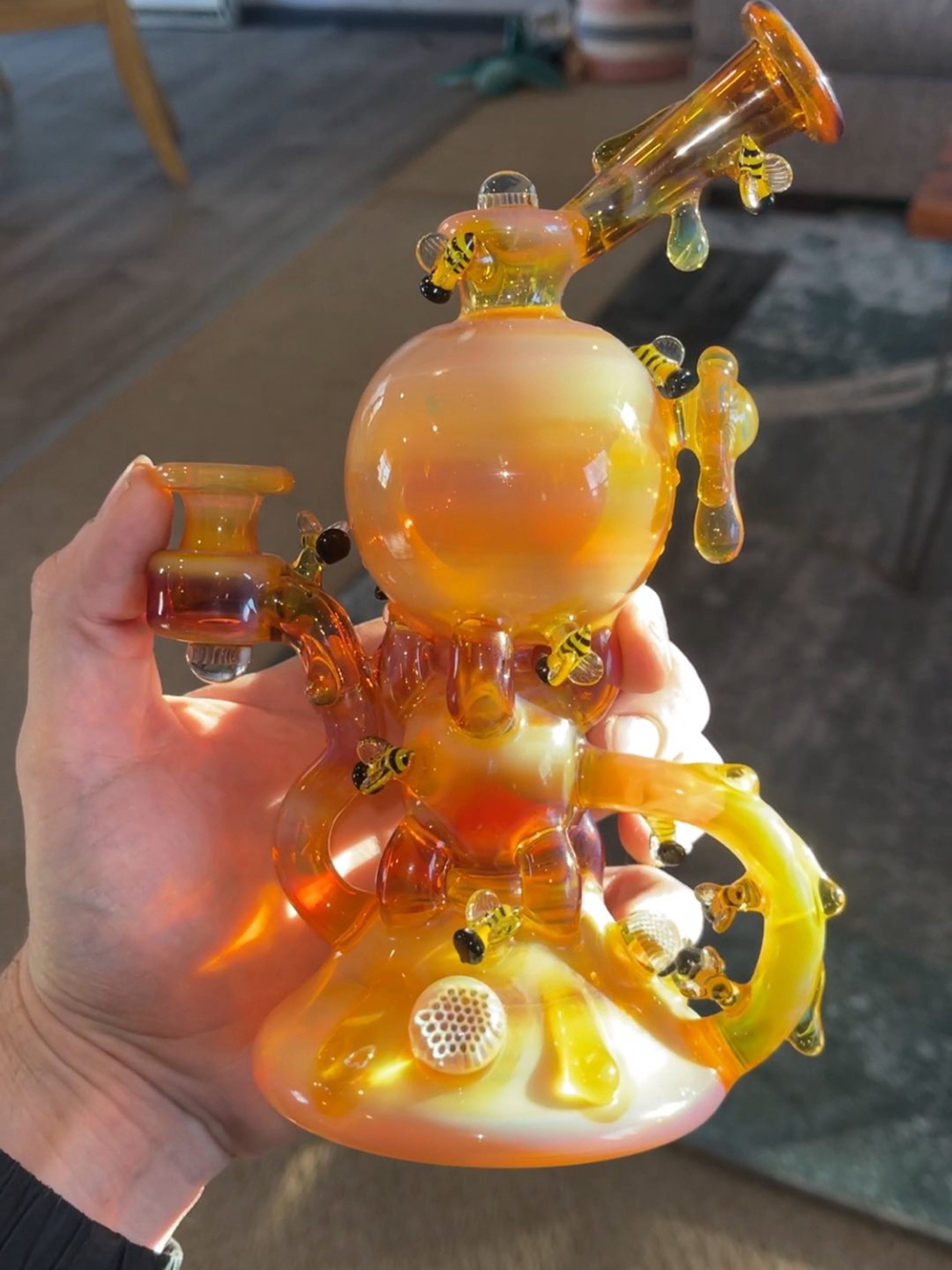 Preview pic of Ebox collab honey piece