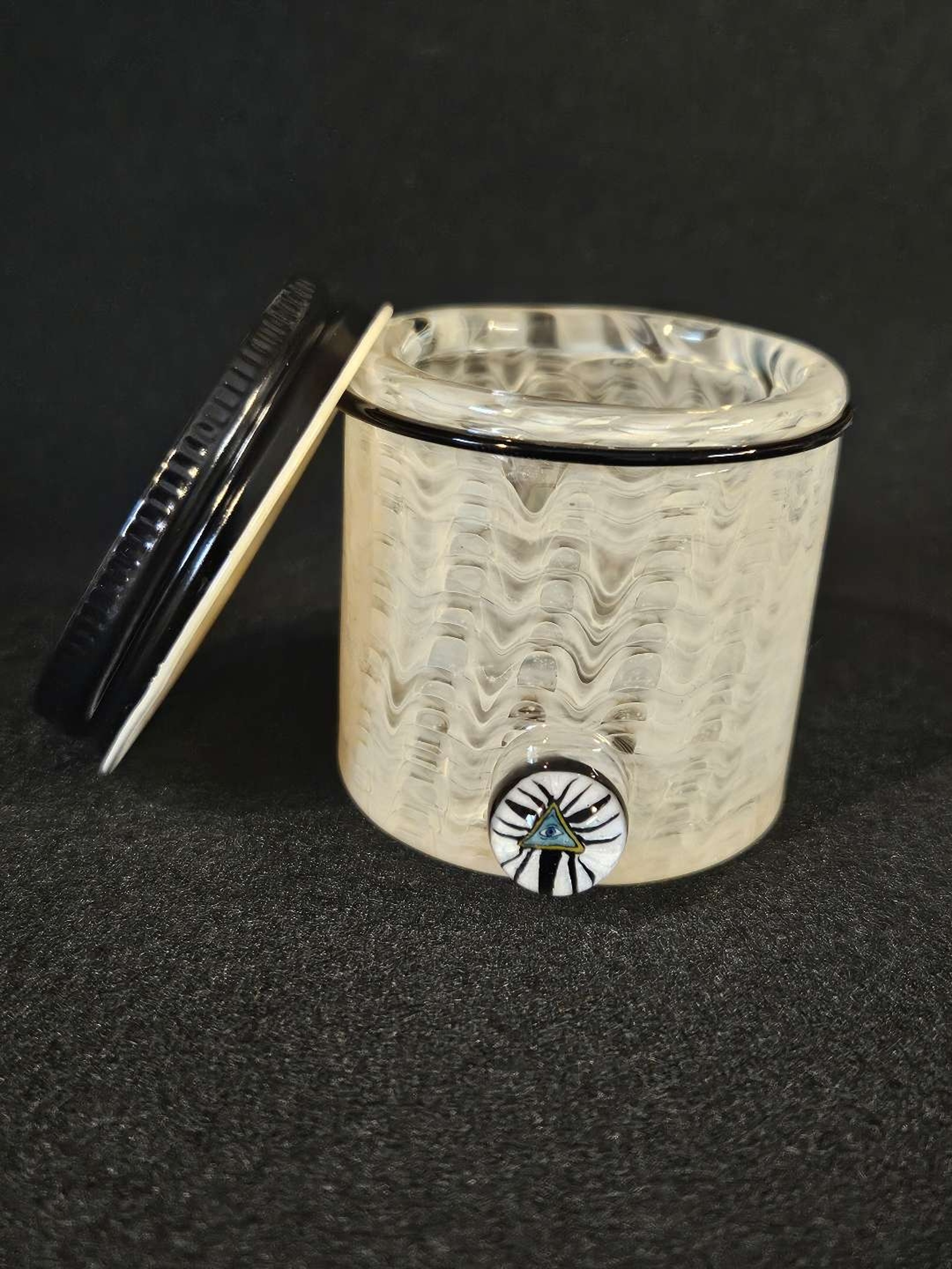 Preview pic of AllSeeing Eye 2oz Fumed Hash/Pearl Jar