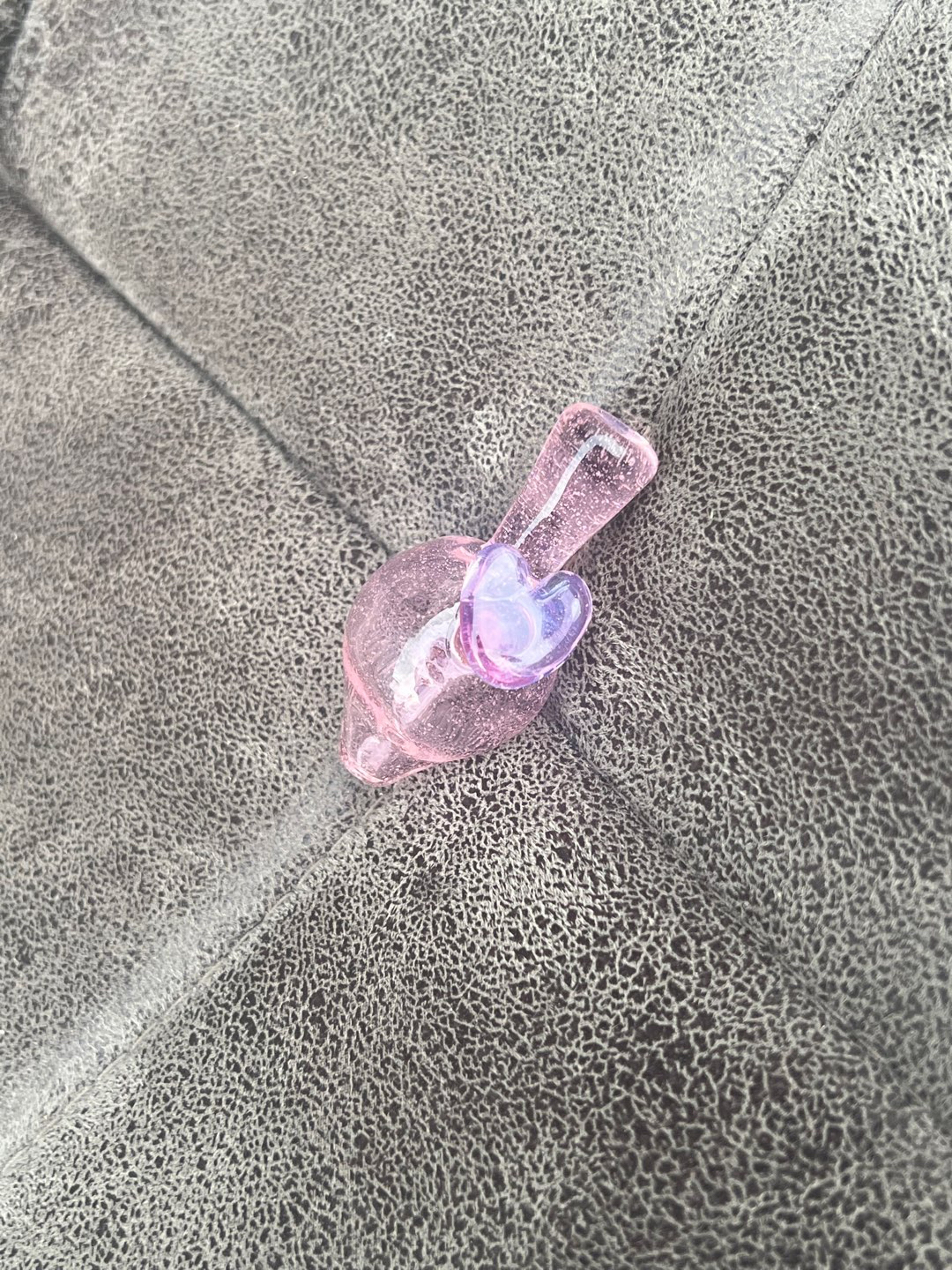 Preview pic of Heart Carb Cap
