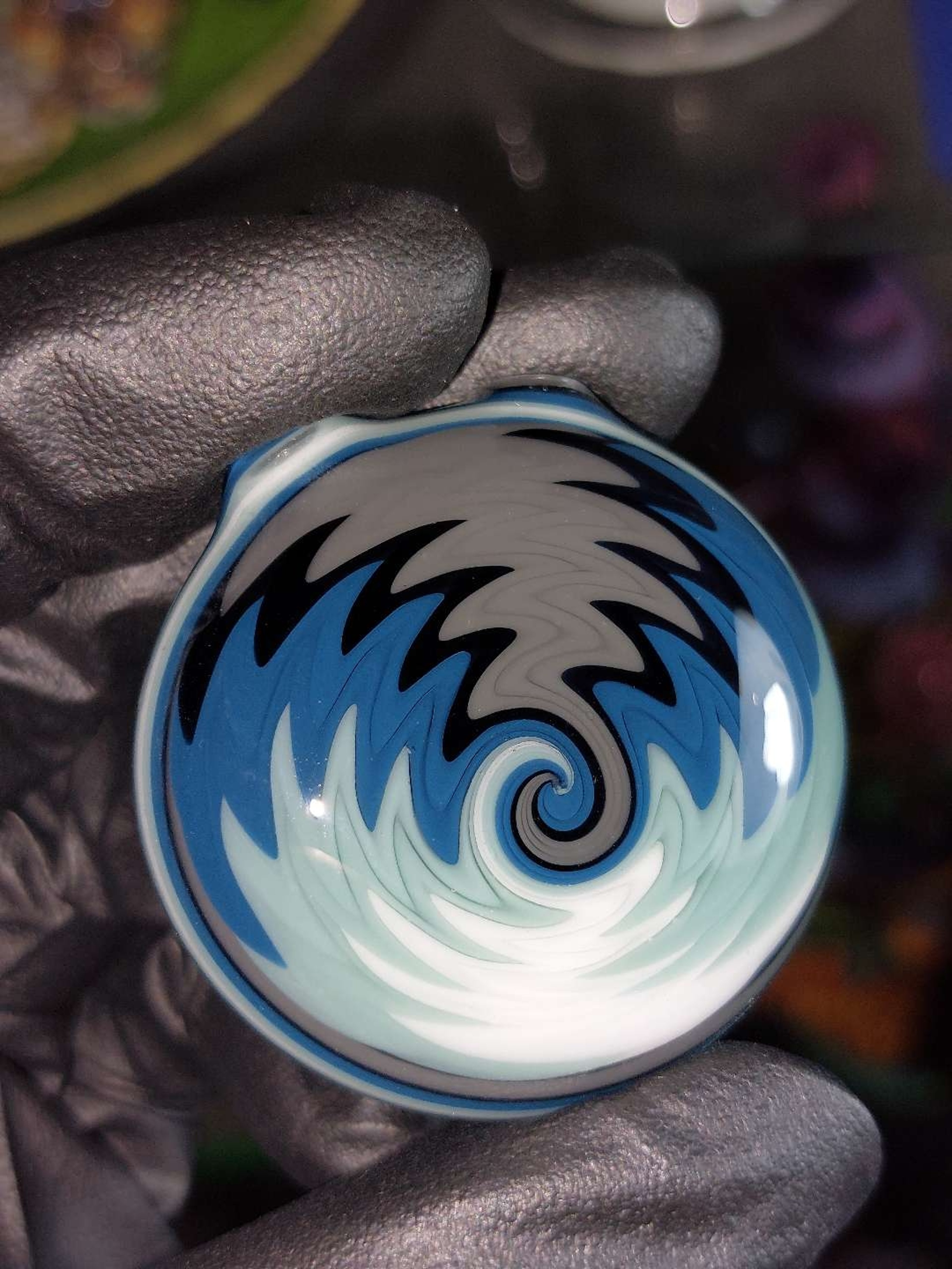 Preview pic of StilldropStudio Wigwag Pendant