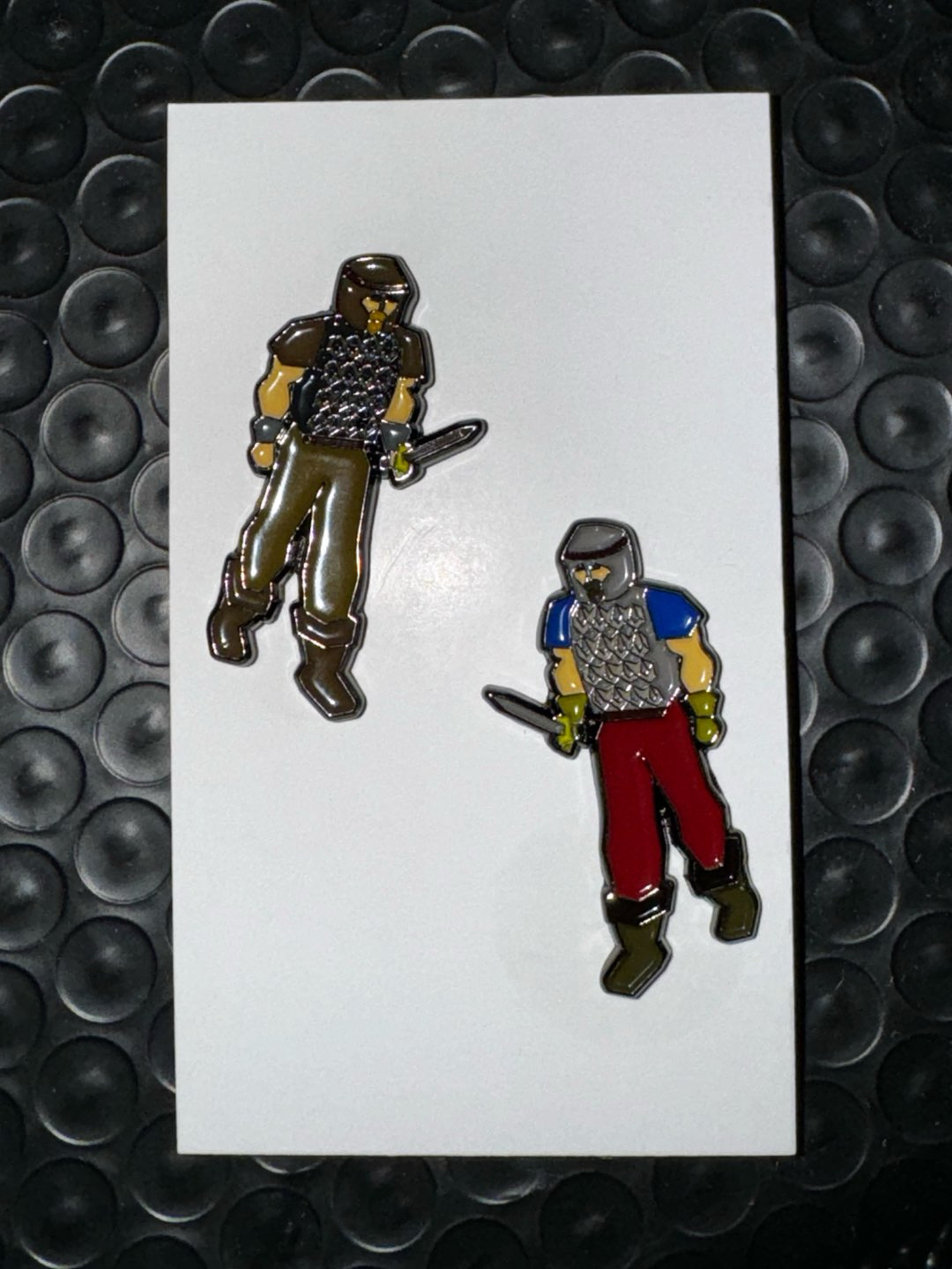 Preview pic of Falador/varrock guard RuneScape enamel hat pin set-  - Old School RuneScape
