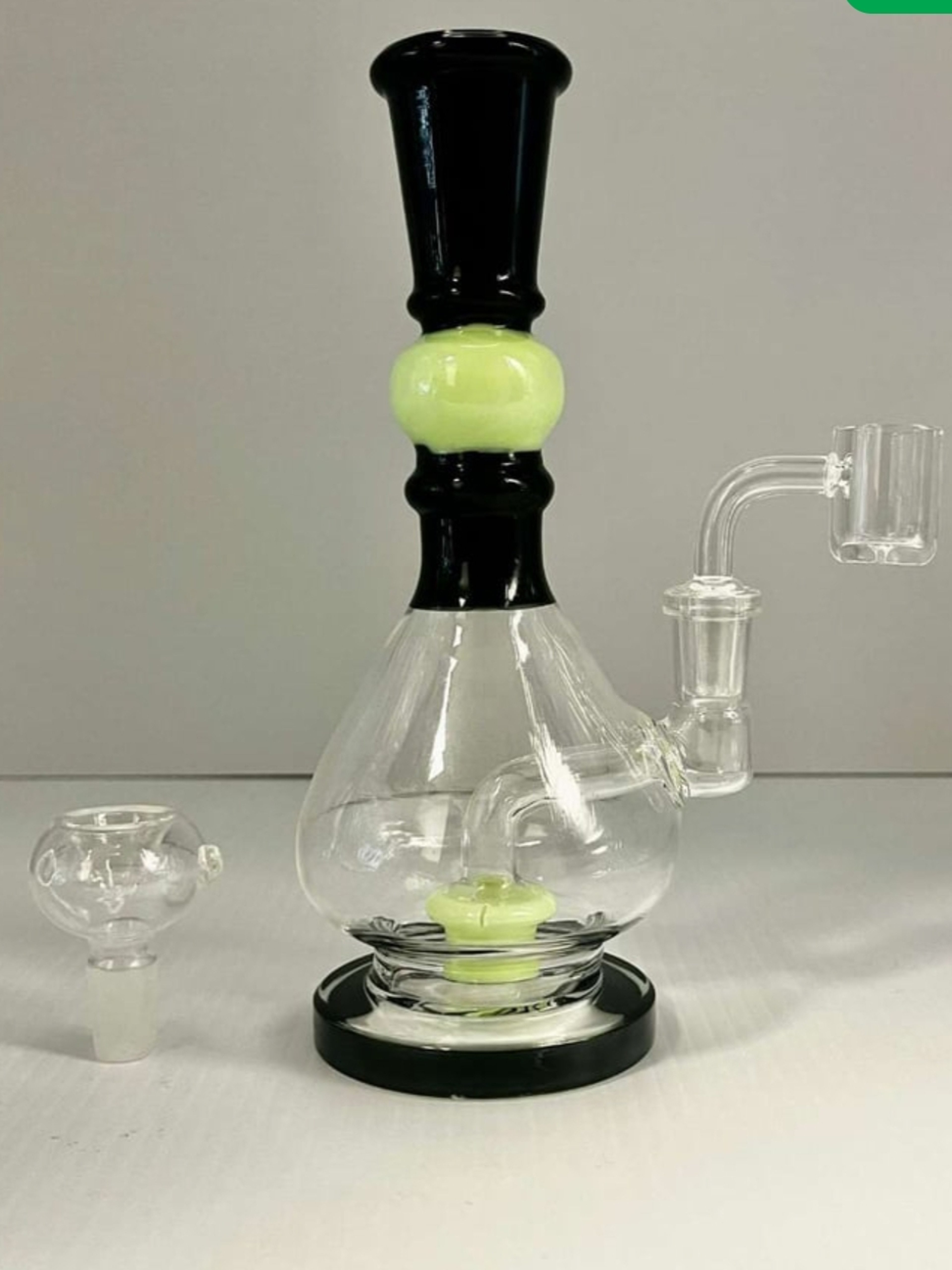 Preview pic of 8" Thick Glass Rig