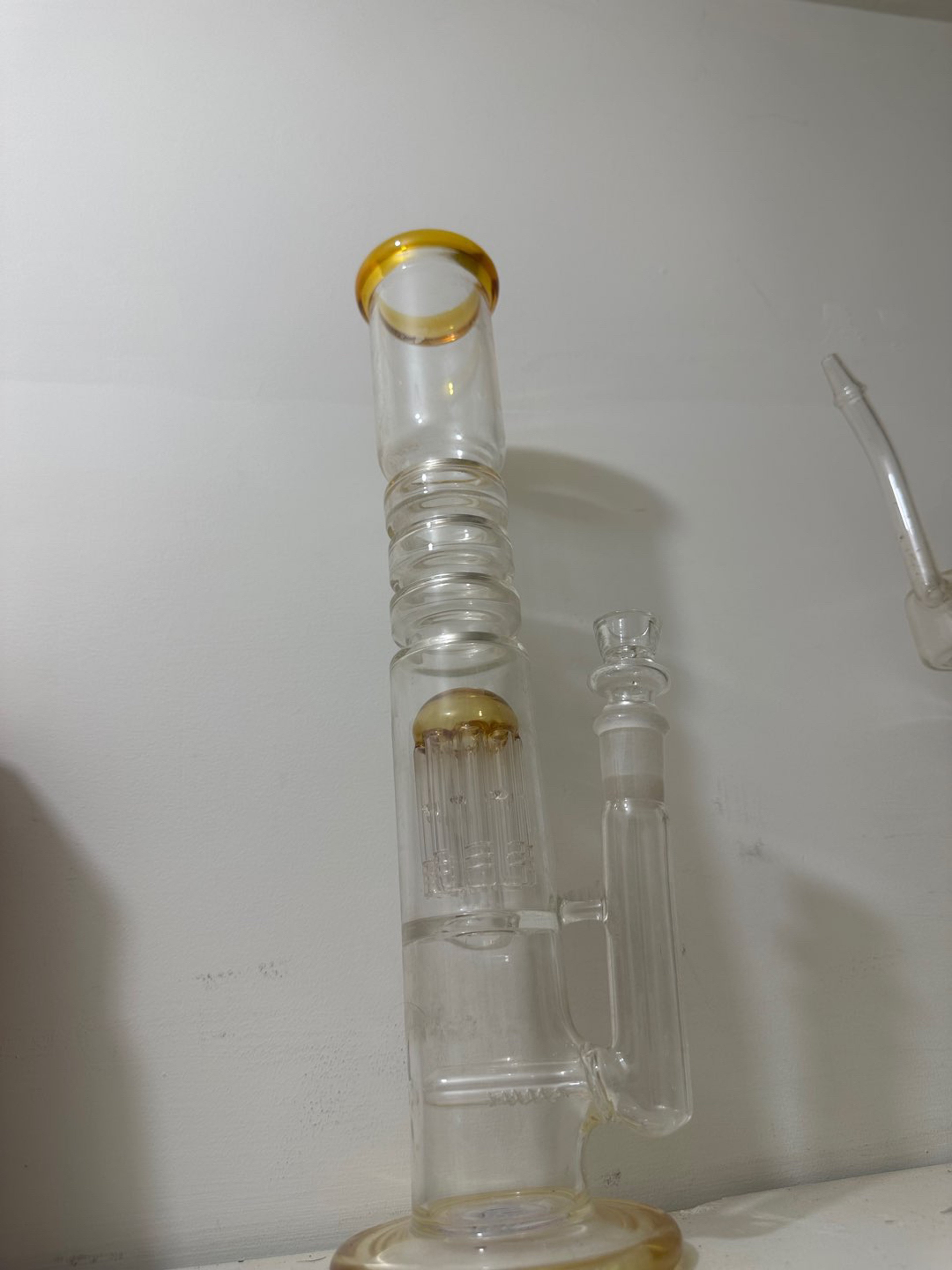 Preview pic of Bong