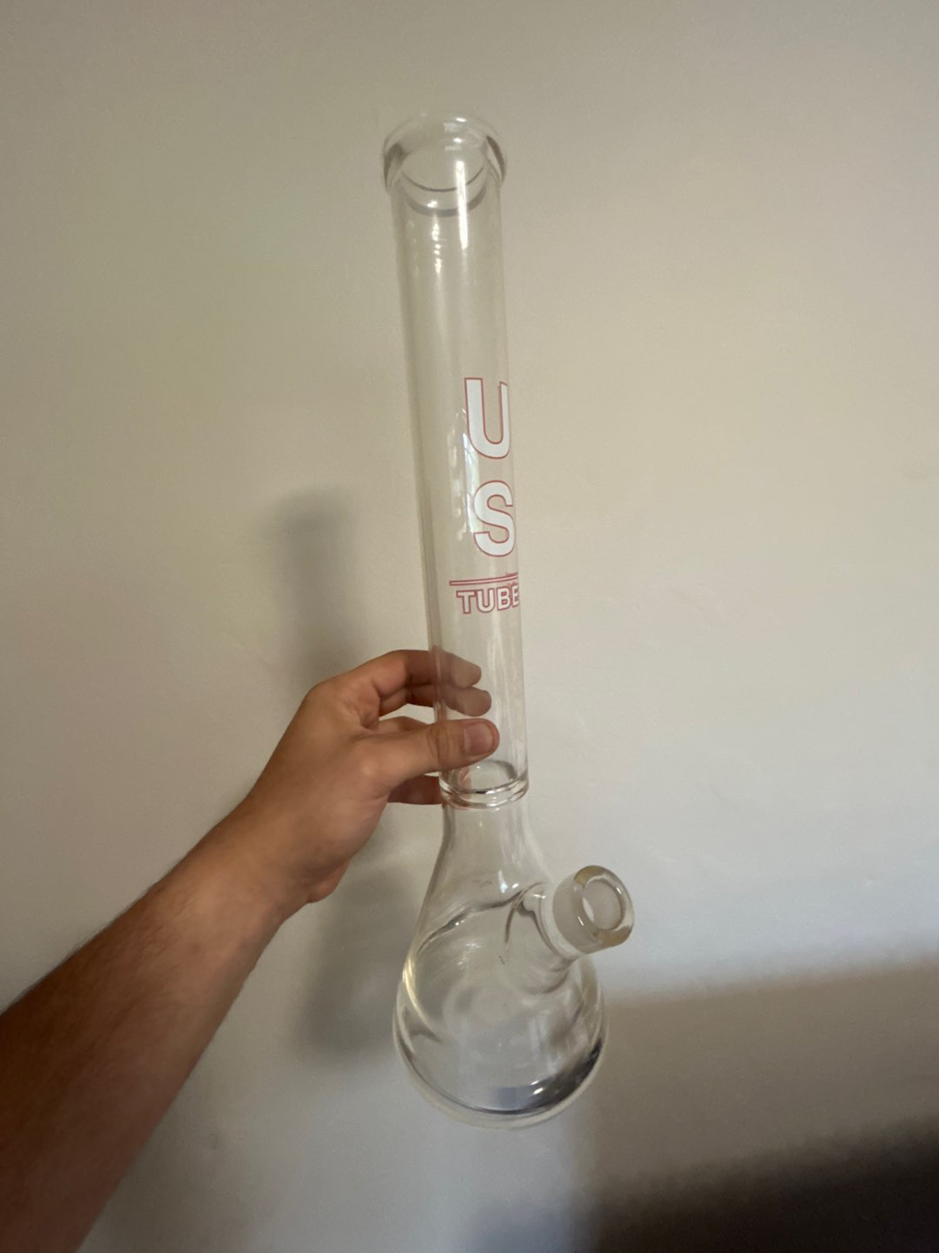 Preview pic of 420 SALE US TUBES full size beaker ( NEED GONE )