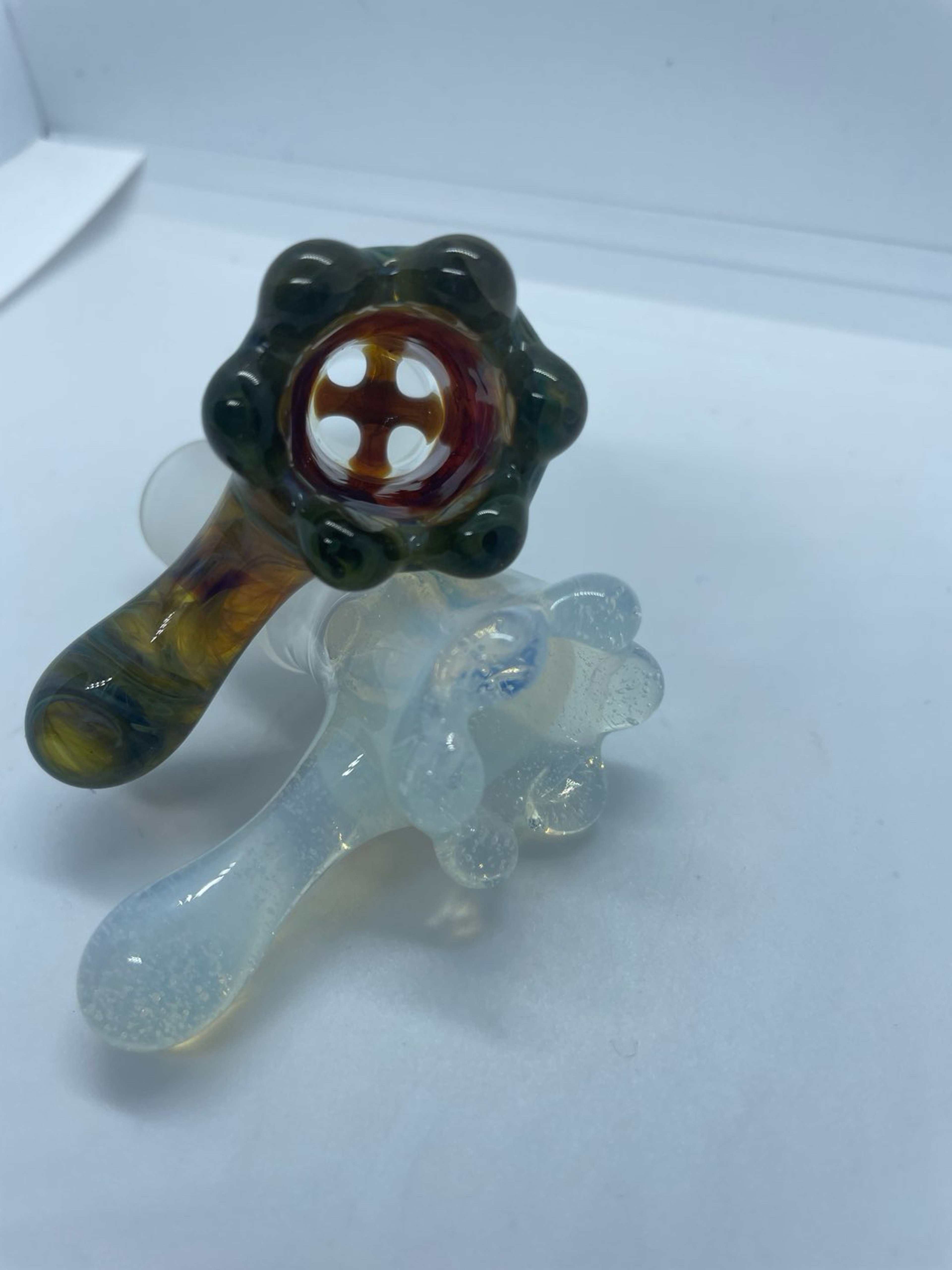 Preview pic of Handblown 18mm 4hole Bowlpiece