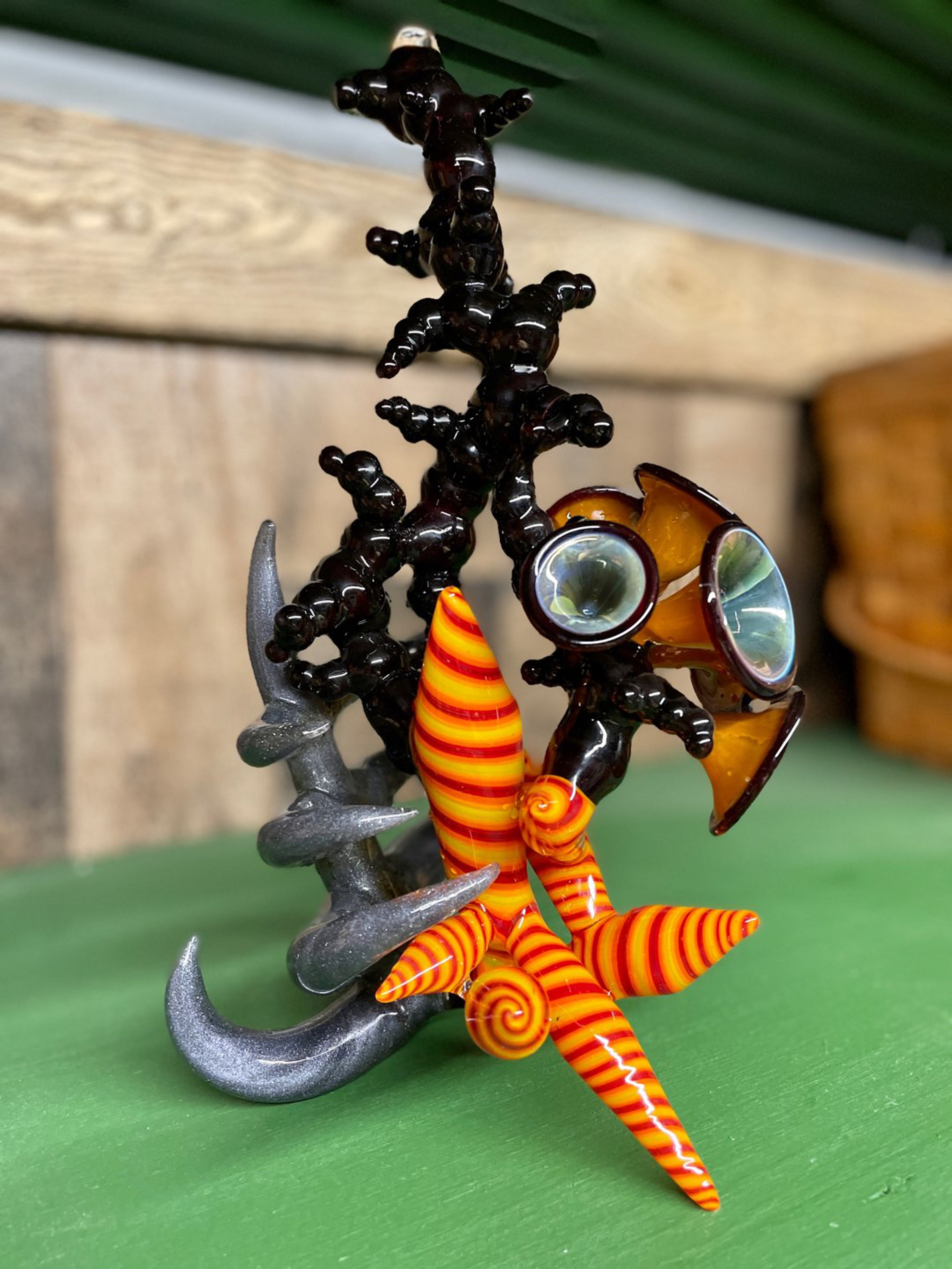 Preview pic of Mr Gray - Stemless Bubbler 2006
