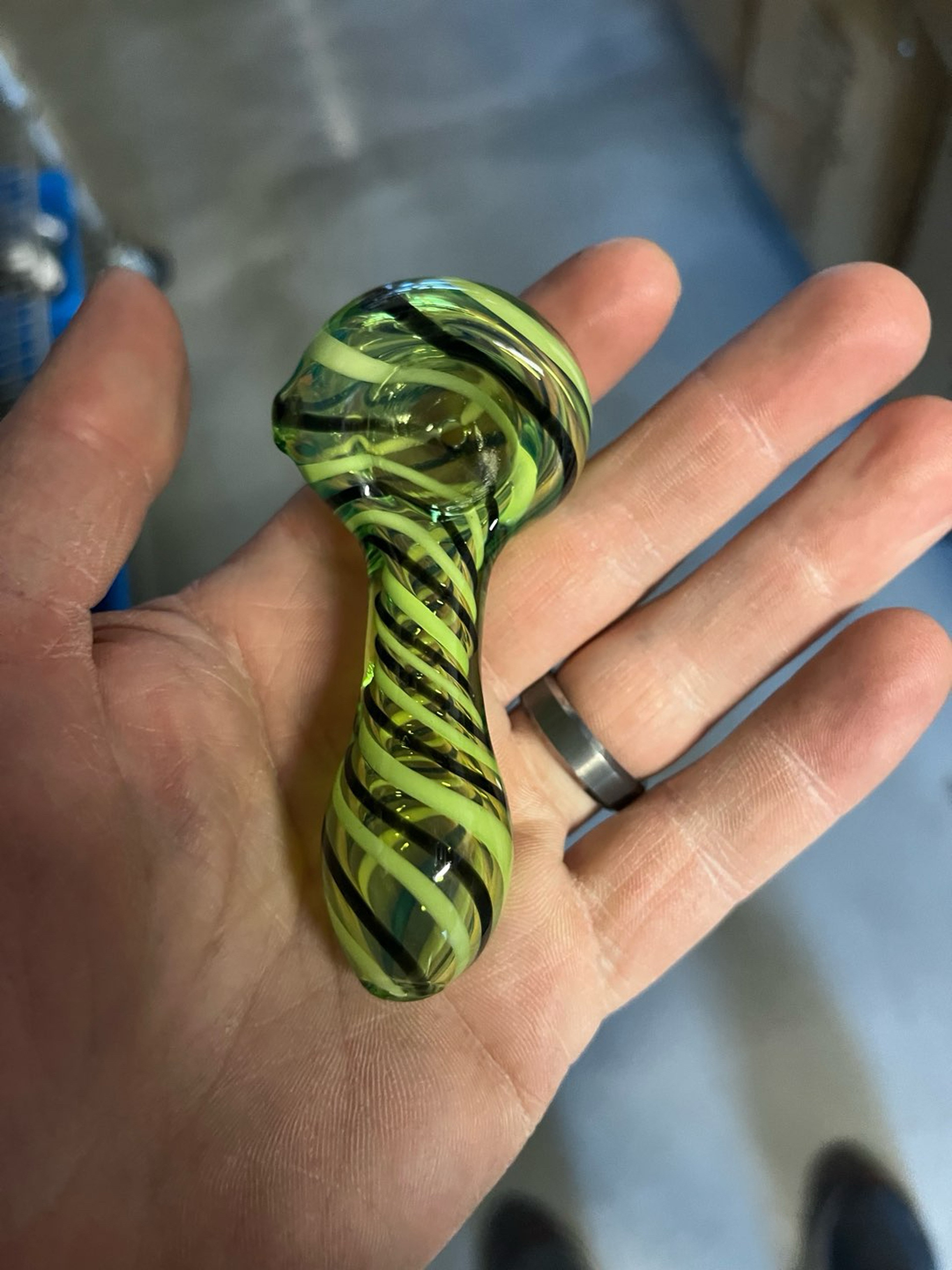 Preview pic of Lime green pipe