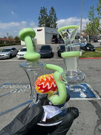 Preview pic of Slime green aleaf rig