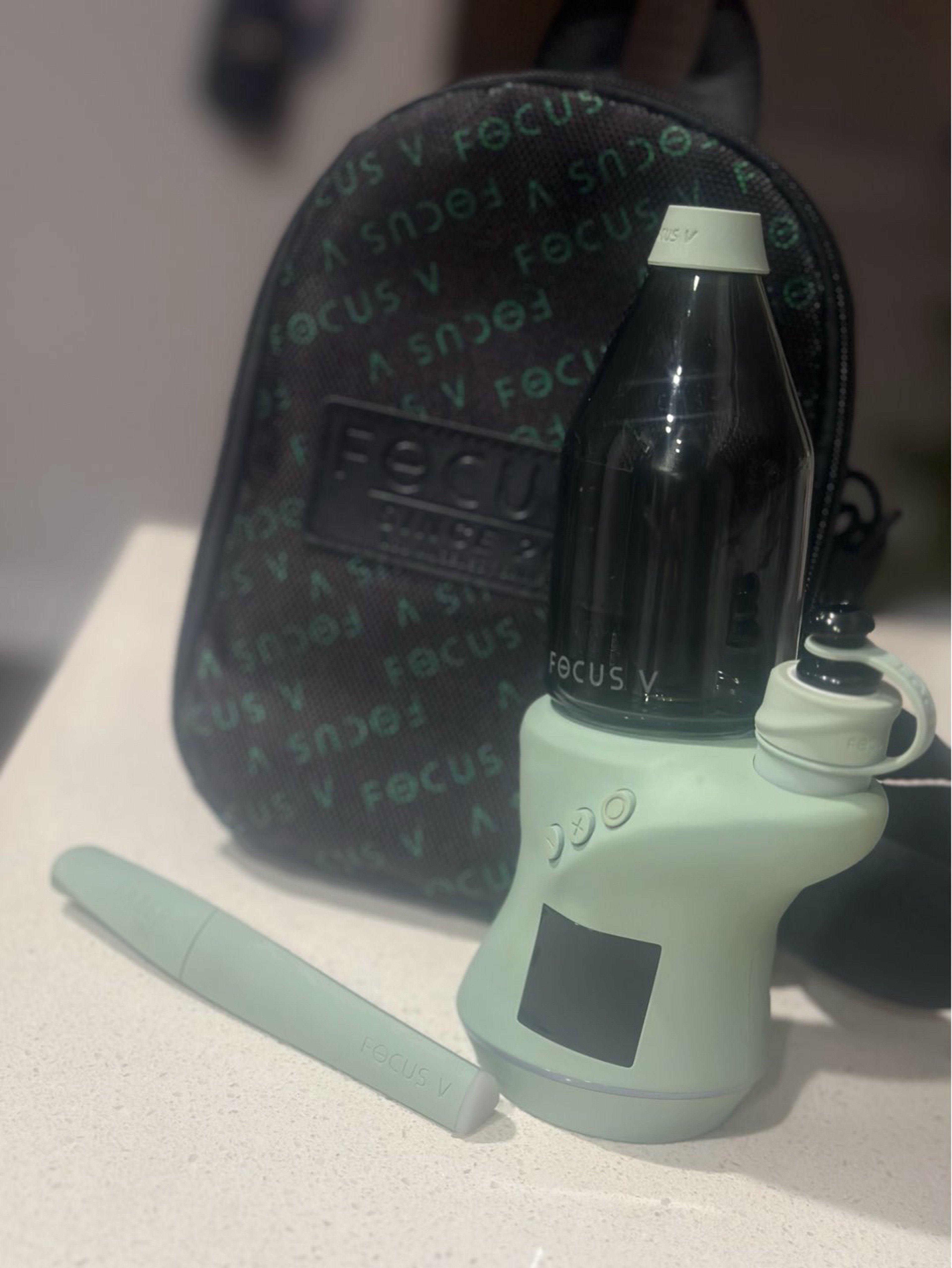 Preview pic of Carta 2 Mint with Mint Saber, Bag, Charger, and Dabber $220