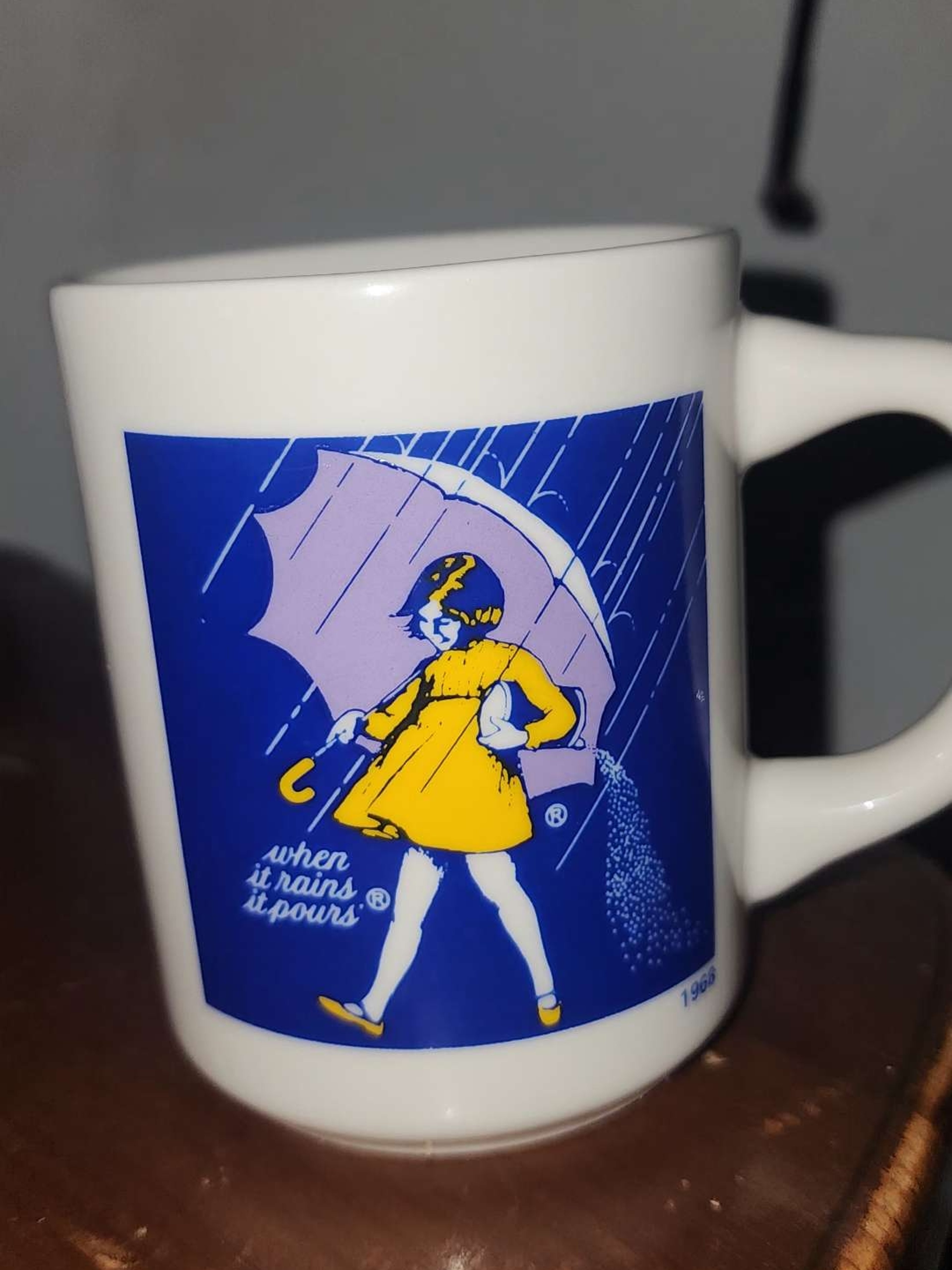 Preview pic of Morton salt girl mug.