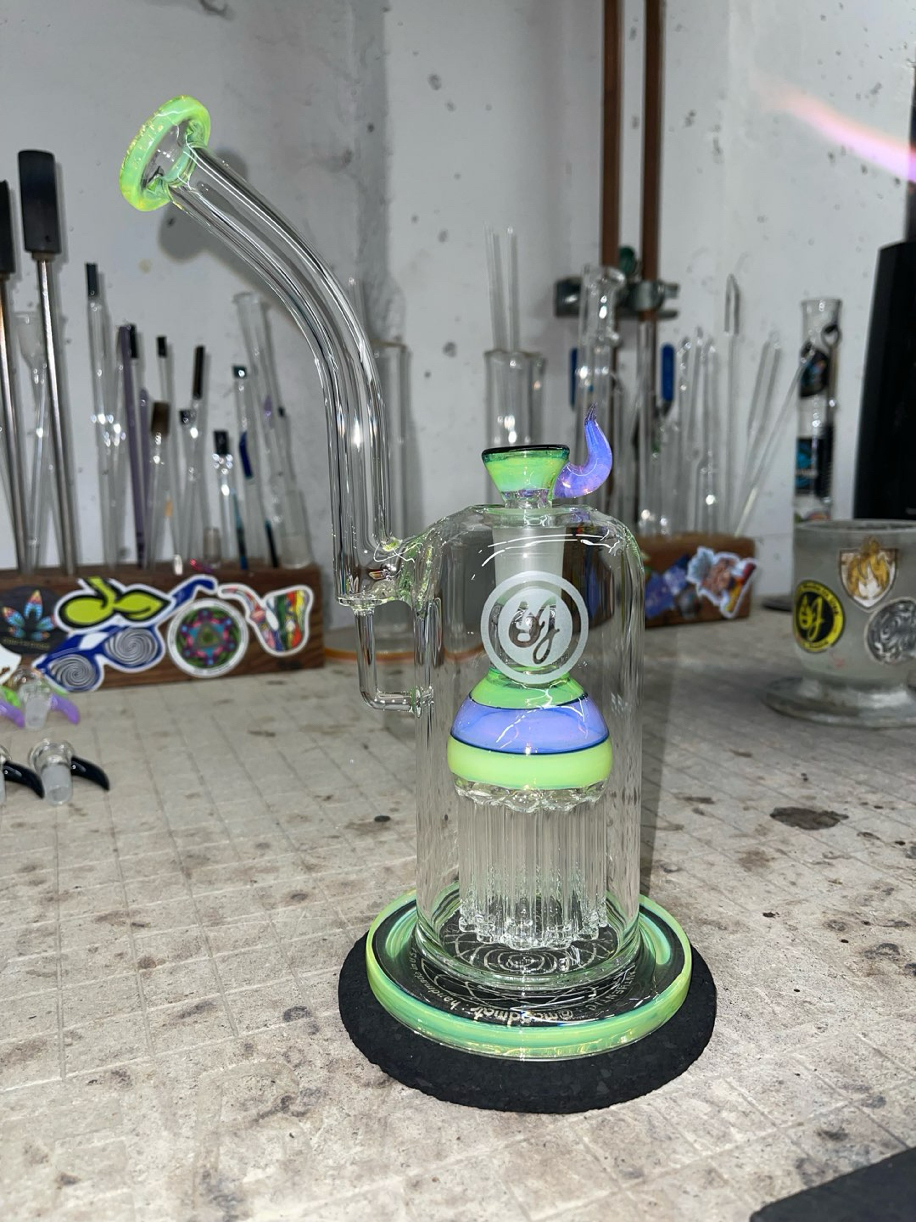 Preview pic of Dewar joint bubbler, 11.5” tall, 18mm 4 holes slide