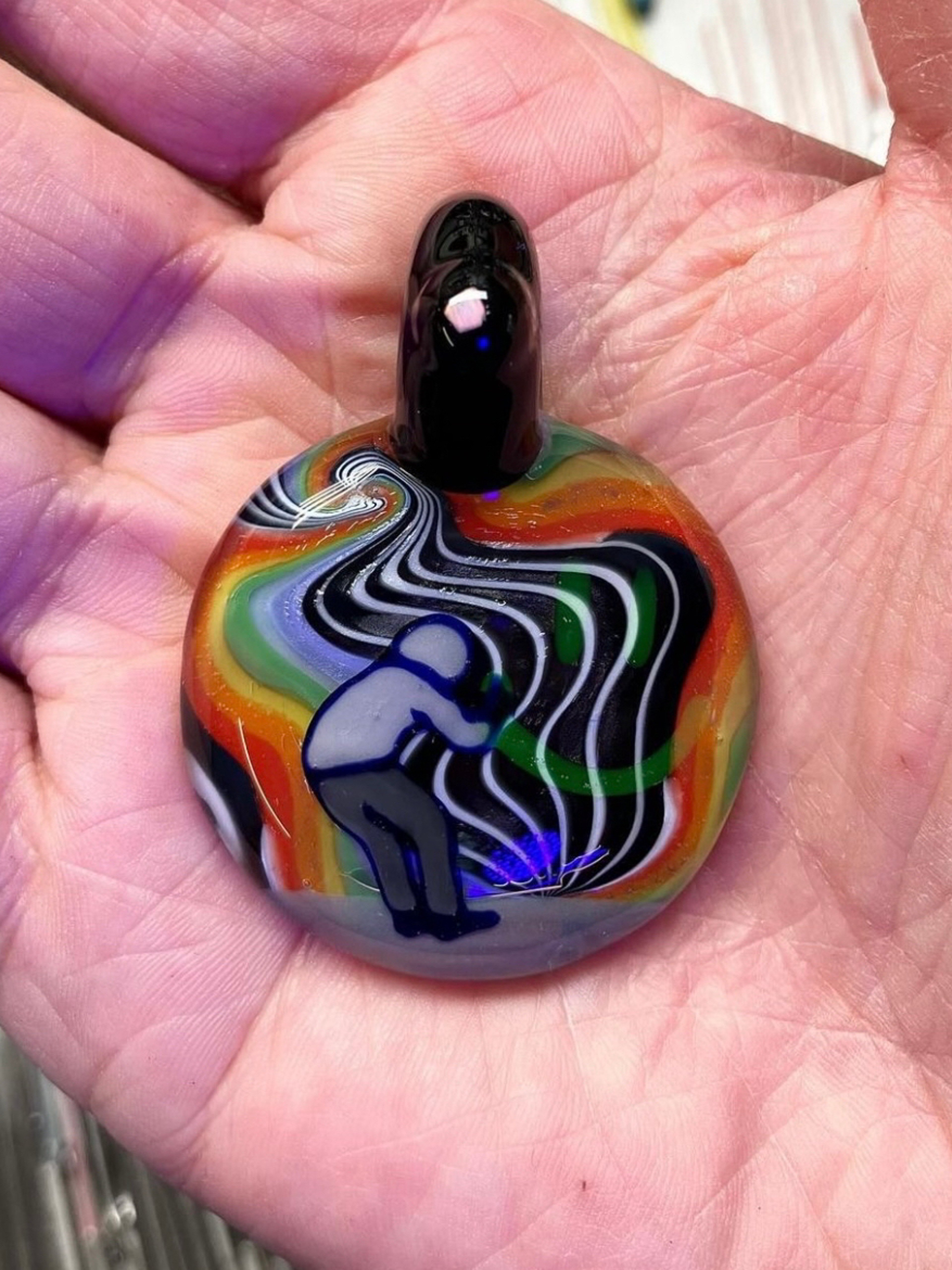 Preview pic of Avi Glass Trippy Flip