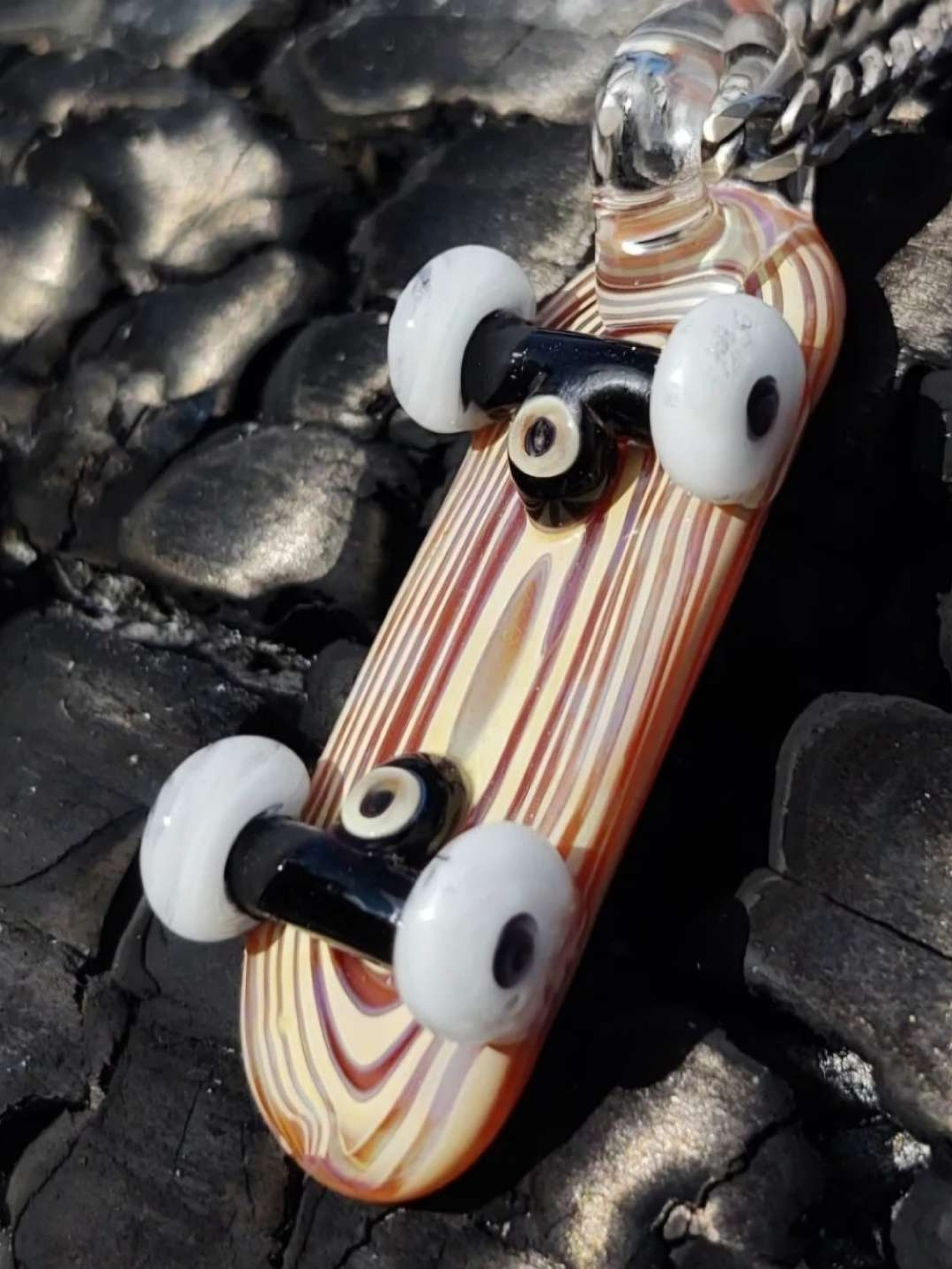 Preview pic of Wood Grain SkateBoard Complete Pendy