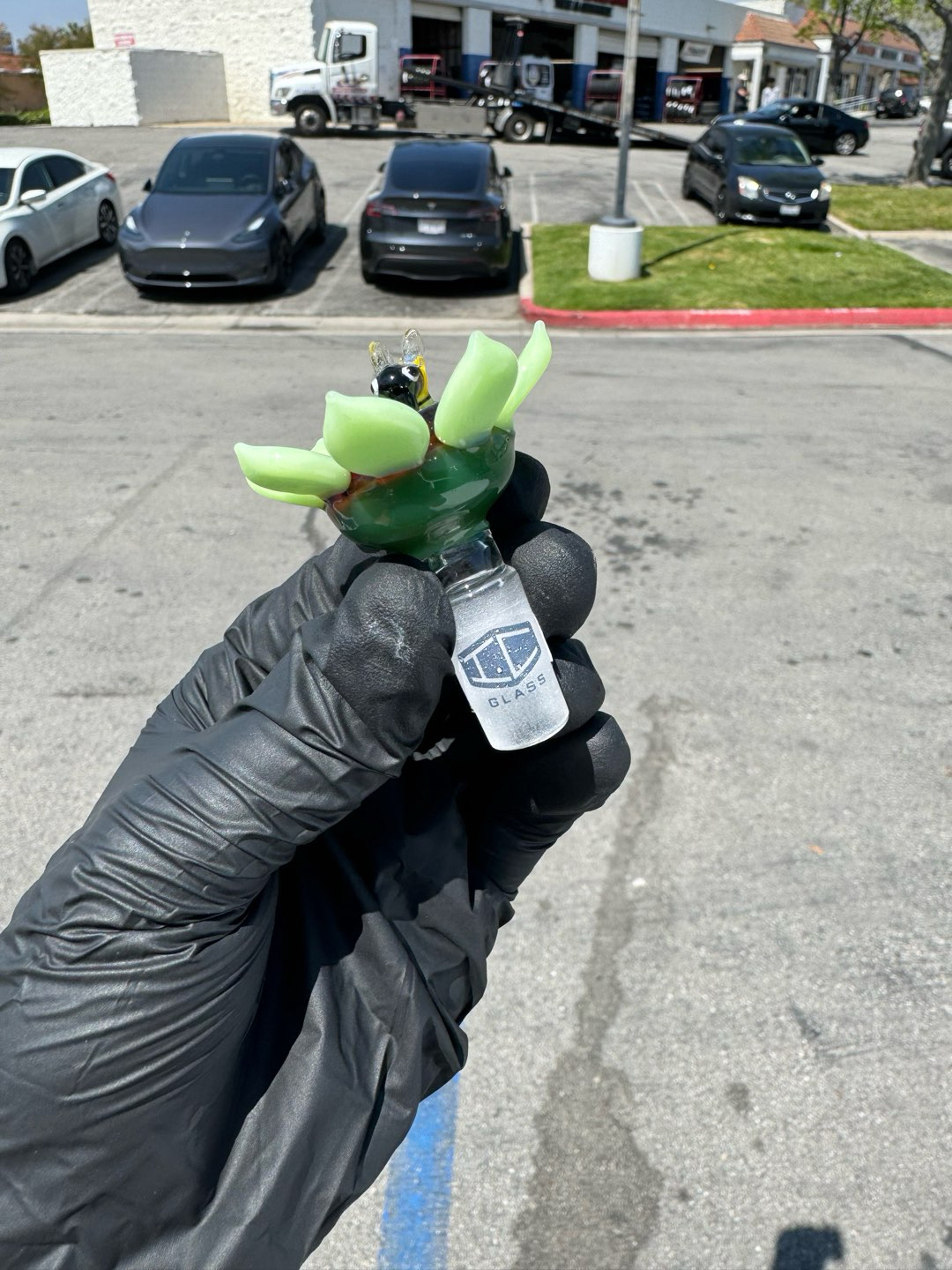 Preview pic of Ic glass green pollen bee slide