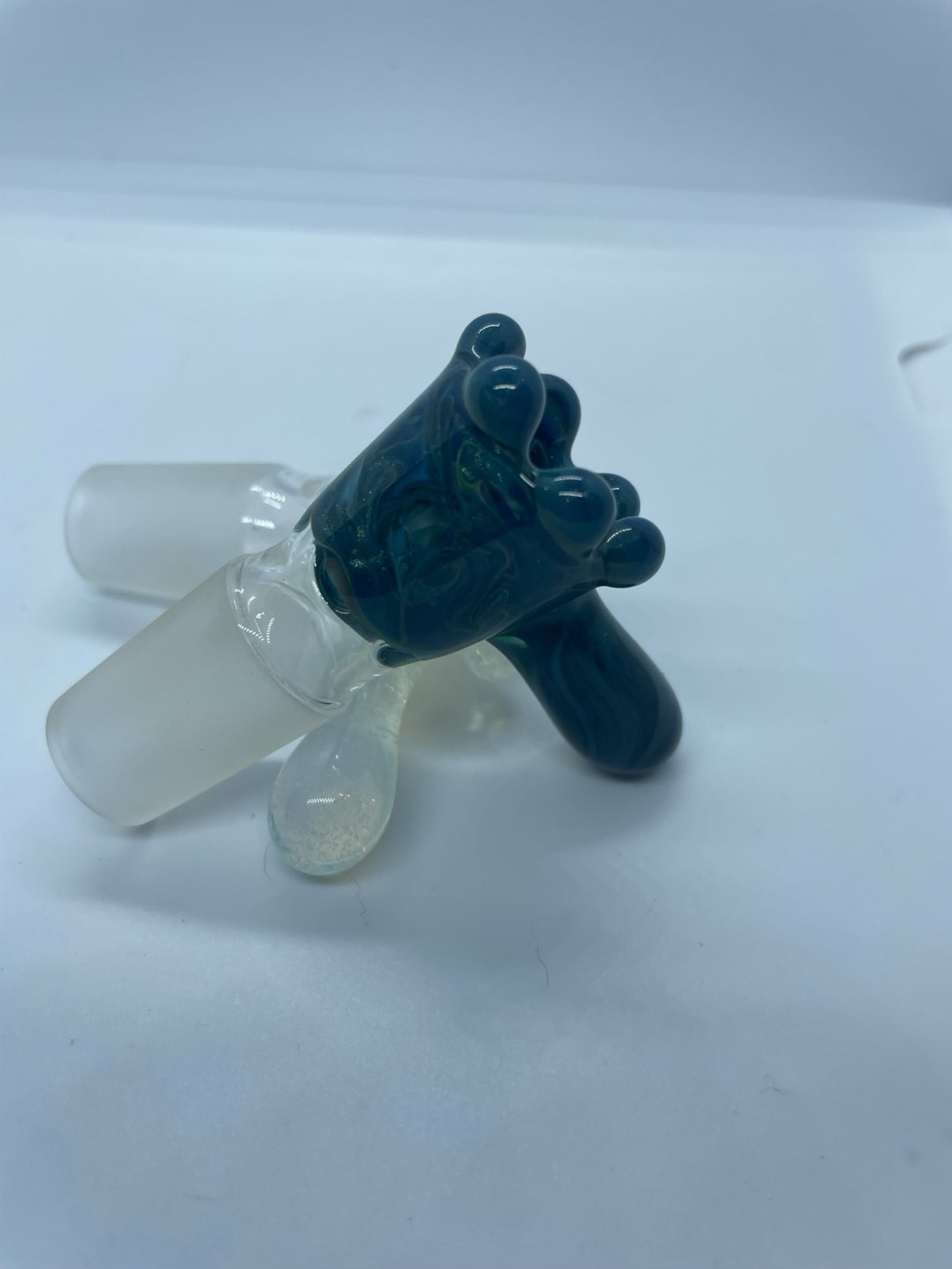 Preview pic of Handblown 4 hole, Blue 18mm bowlpiece