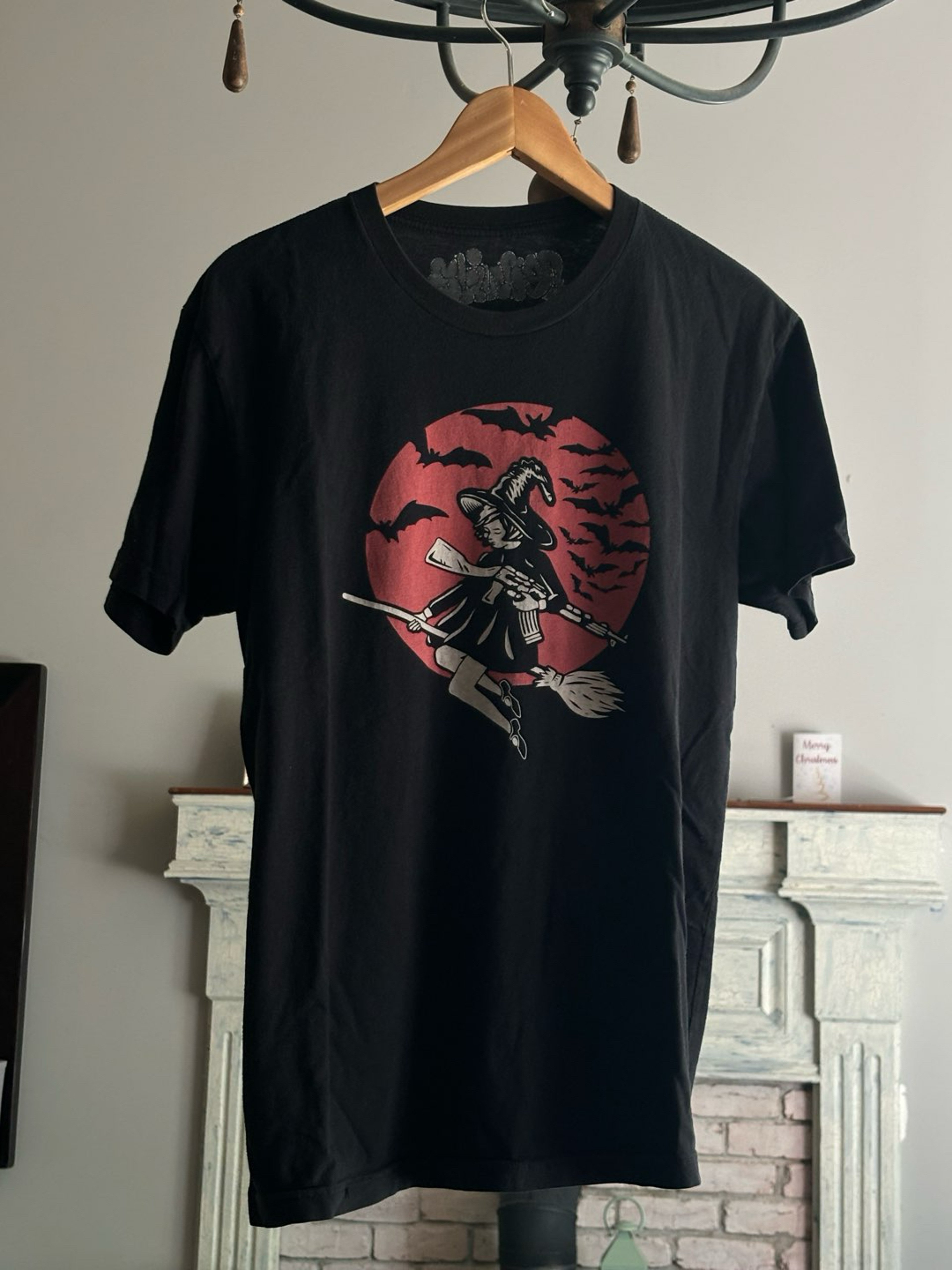 Preview pic of 2015 Slinger Witch Halloween Tee size M