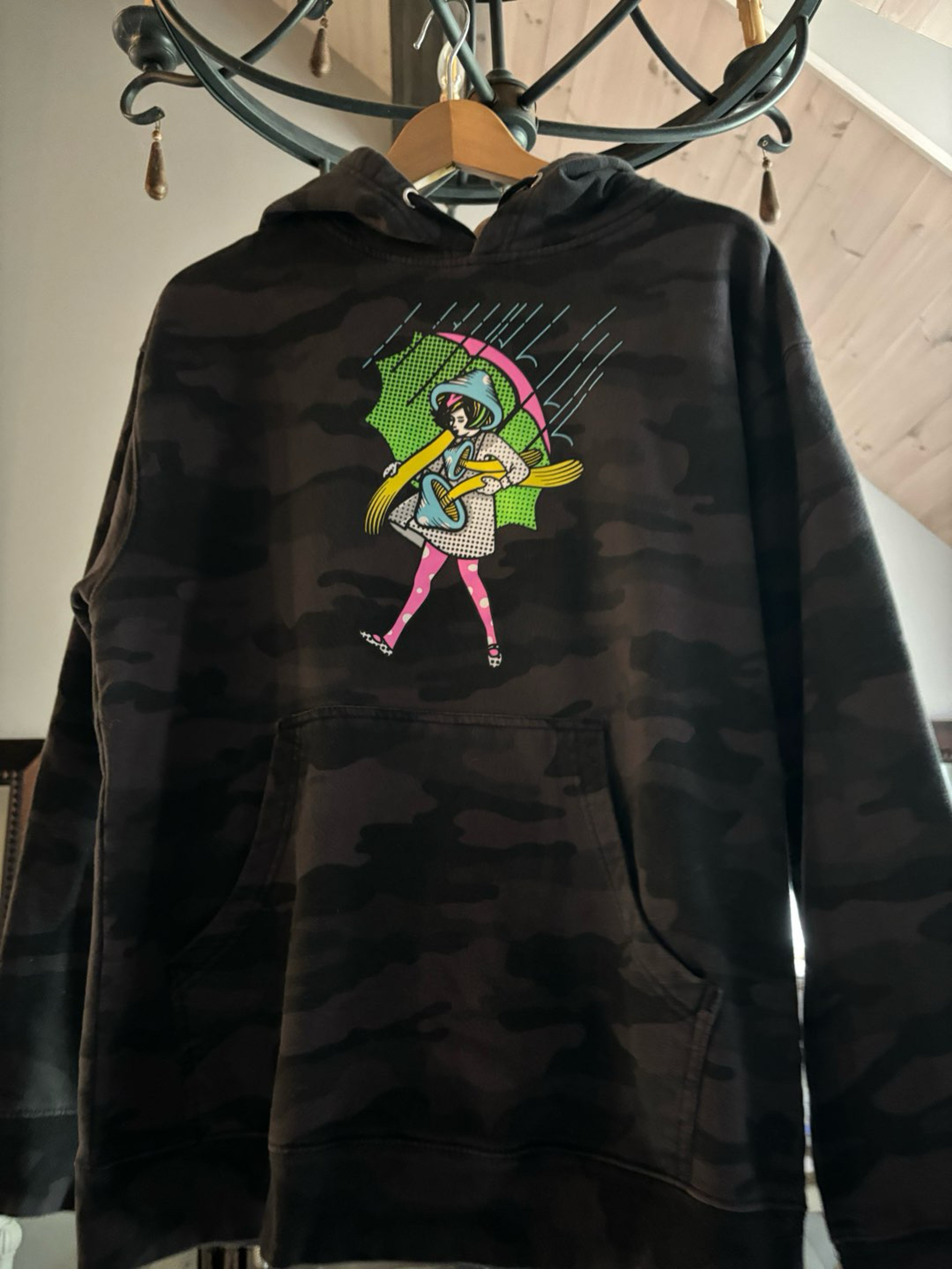 Preview pic of Black camo UV mushroom assault girl slinger hoodie sz M