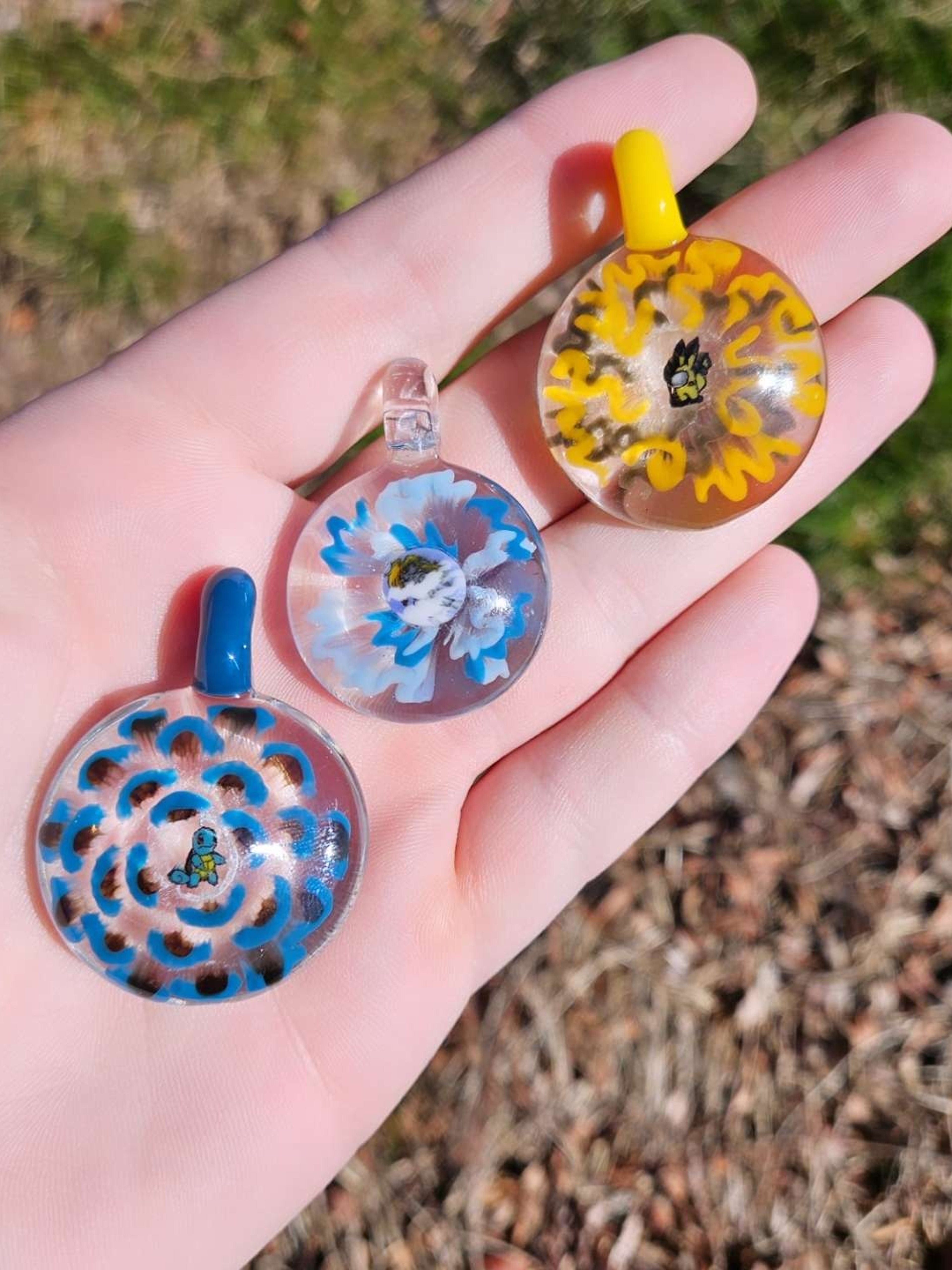 Preview pic of Milli pendys