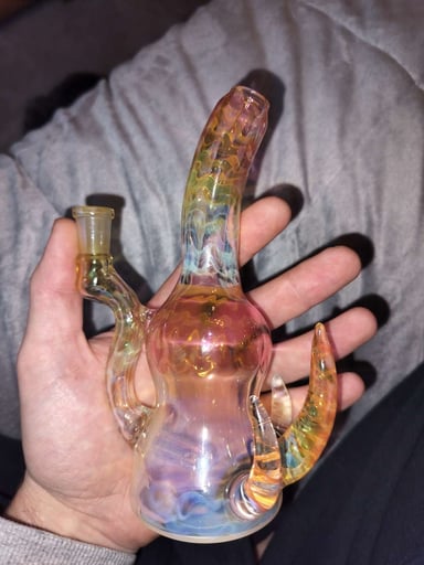 Preview pic of Fume worked rig with spikes needs a home