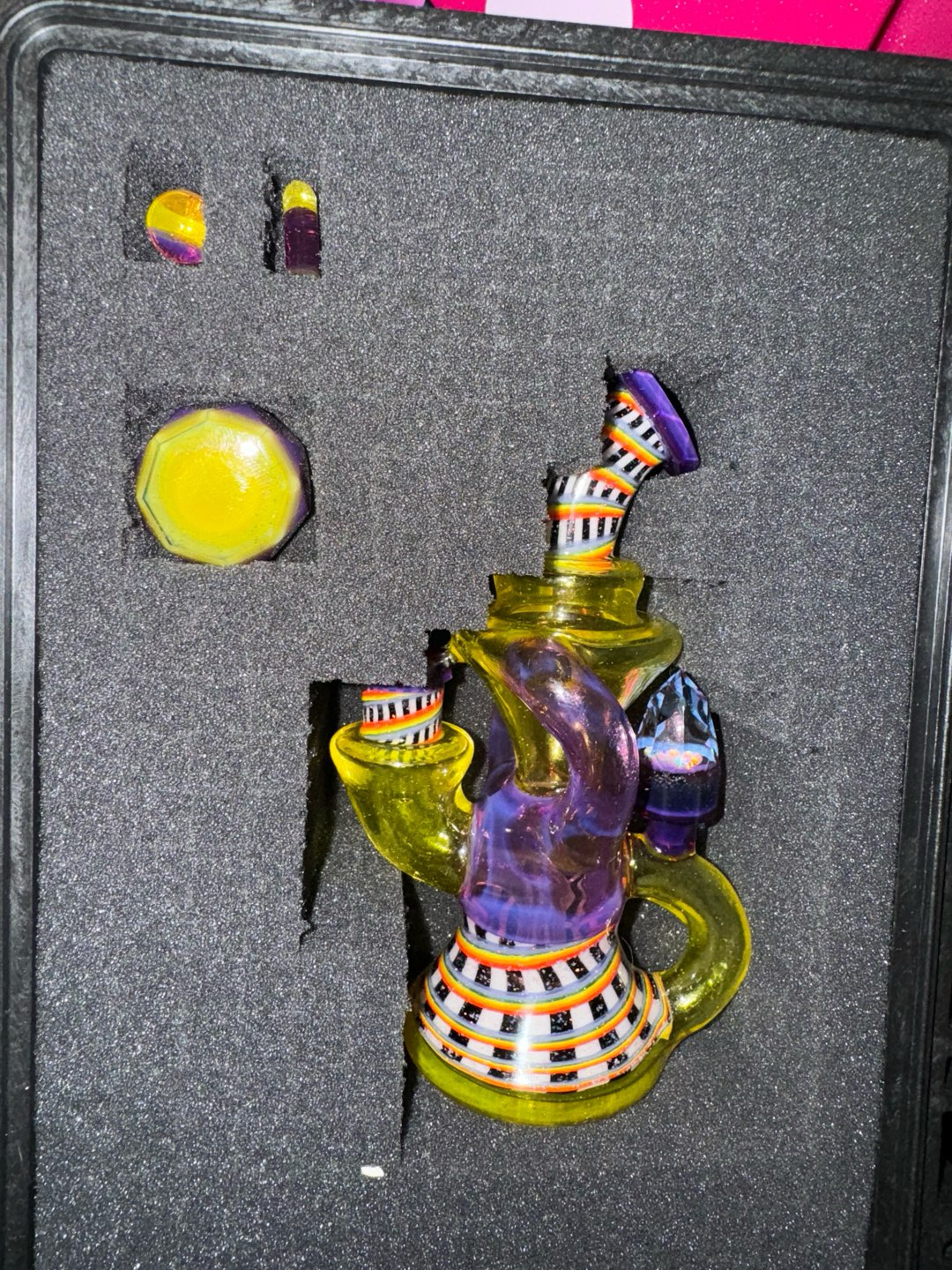 Preview pic of Happy times glass faceted micro  Klein