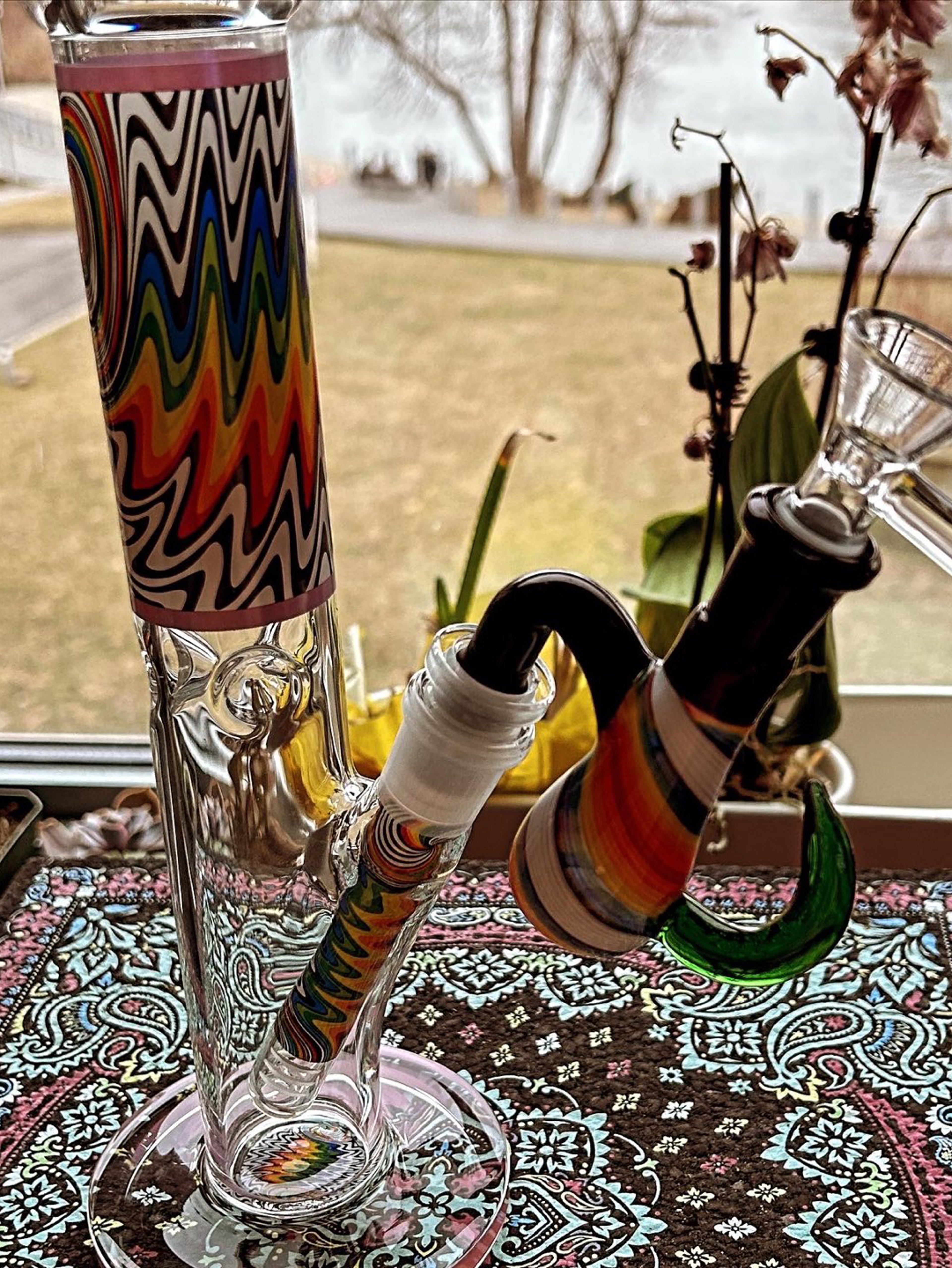 Preview pic of Trippy Beaker w/ Dry Ash