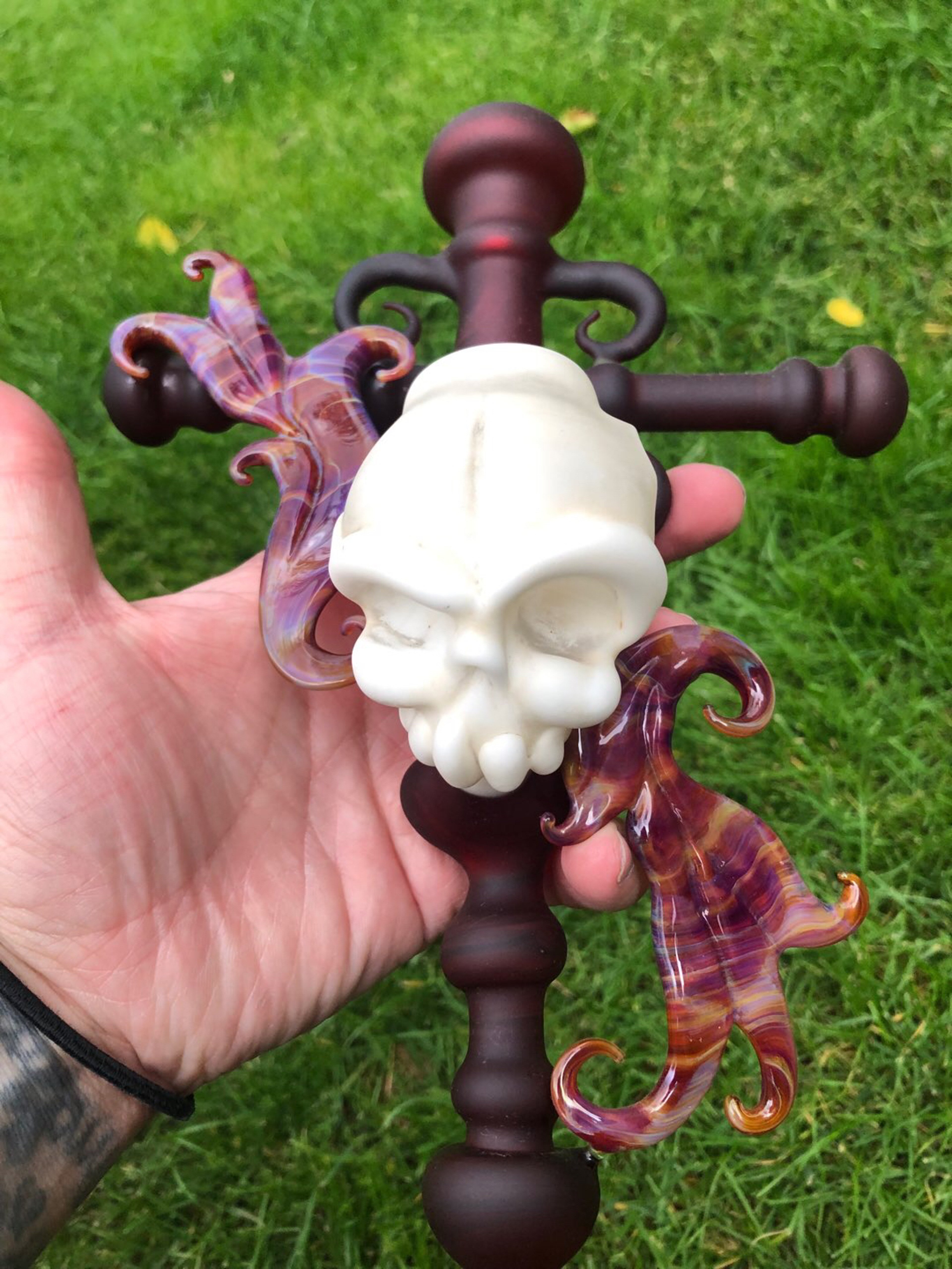 Preview pic of Ghost skull cross dry piece