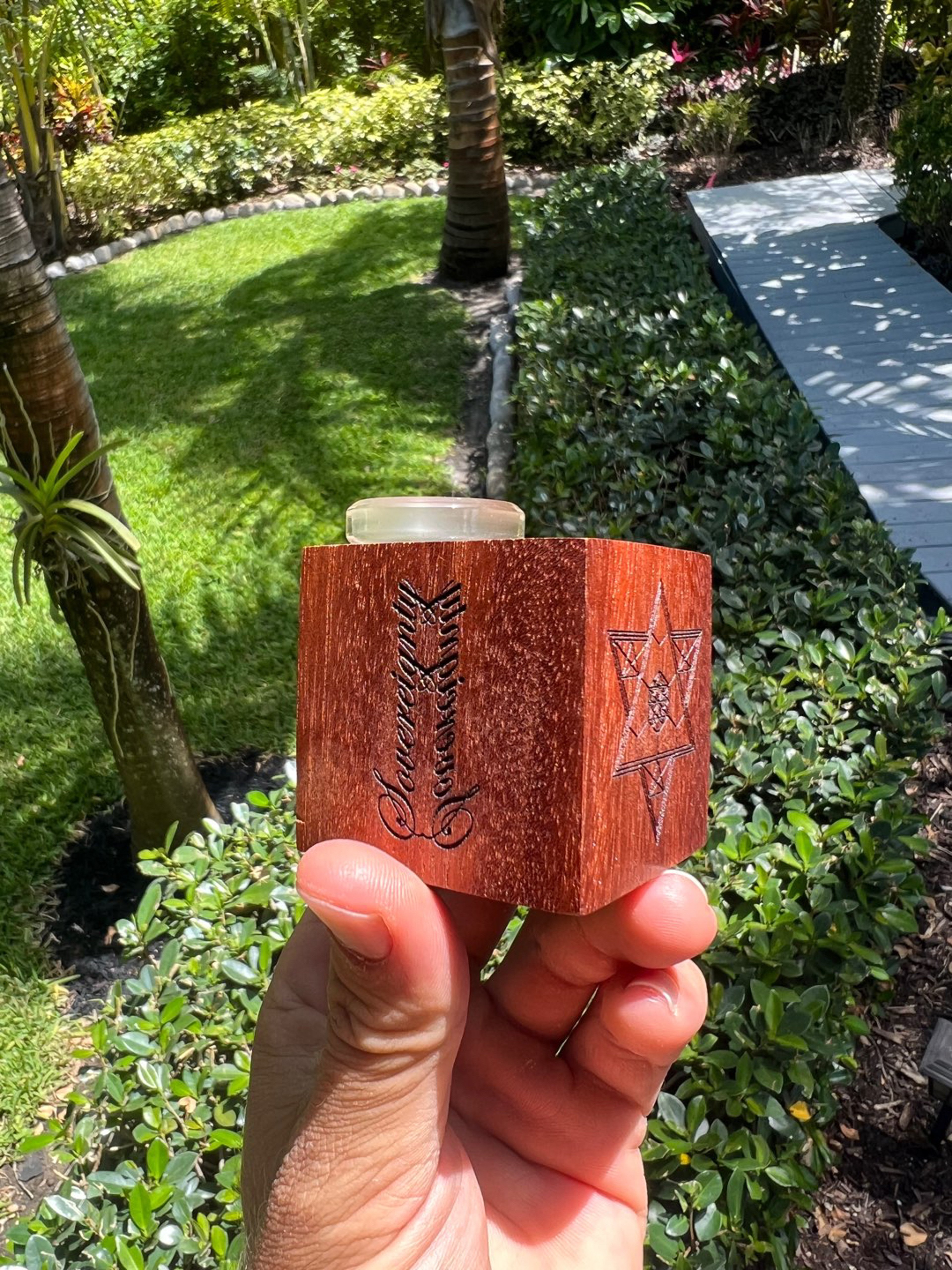 Preview pic of Sovereignty single hole slide stand