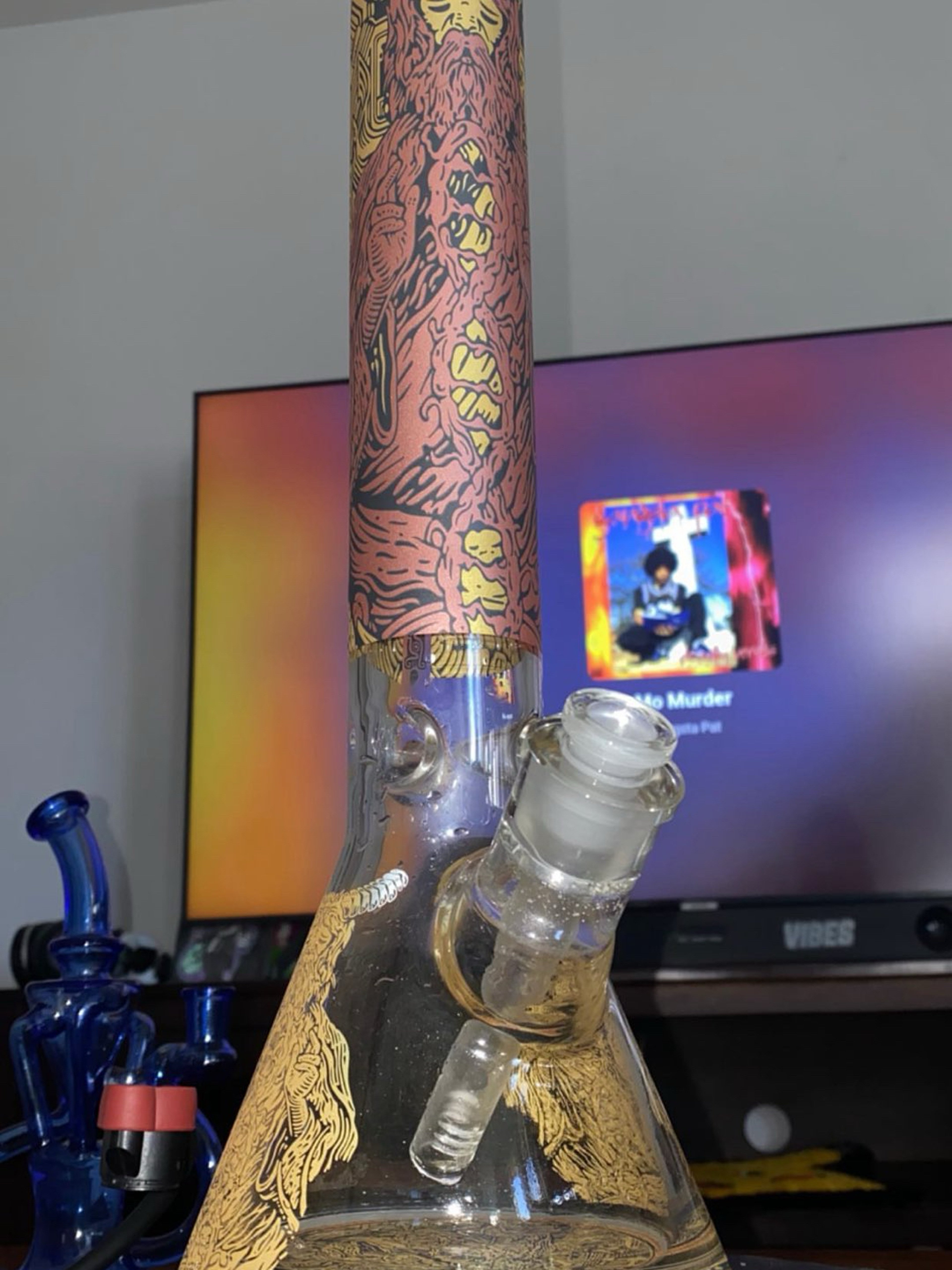 Preview pic of thick bong