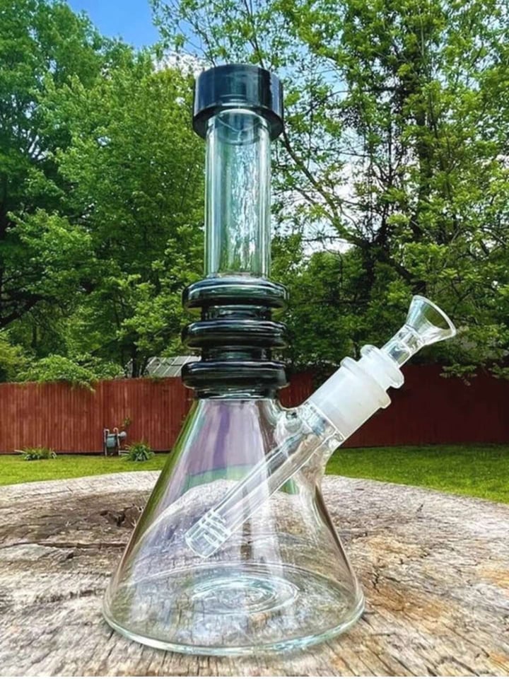 10" Thick Classic Glass Beaker Rig Image 1