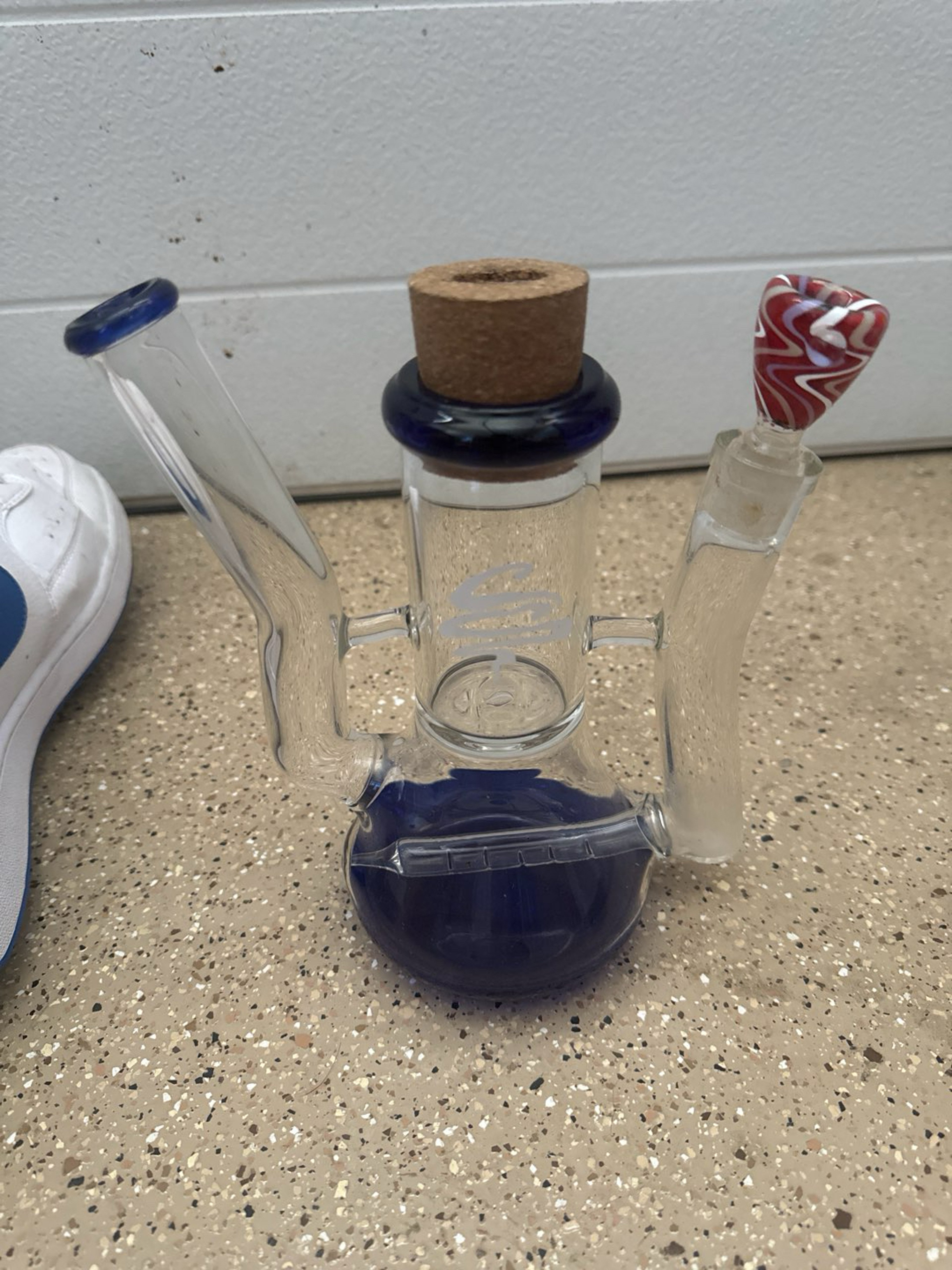 Preview pic of Smaller 14mm bong