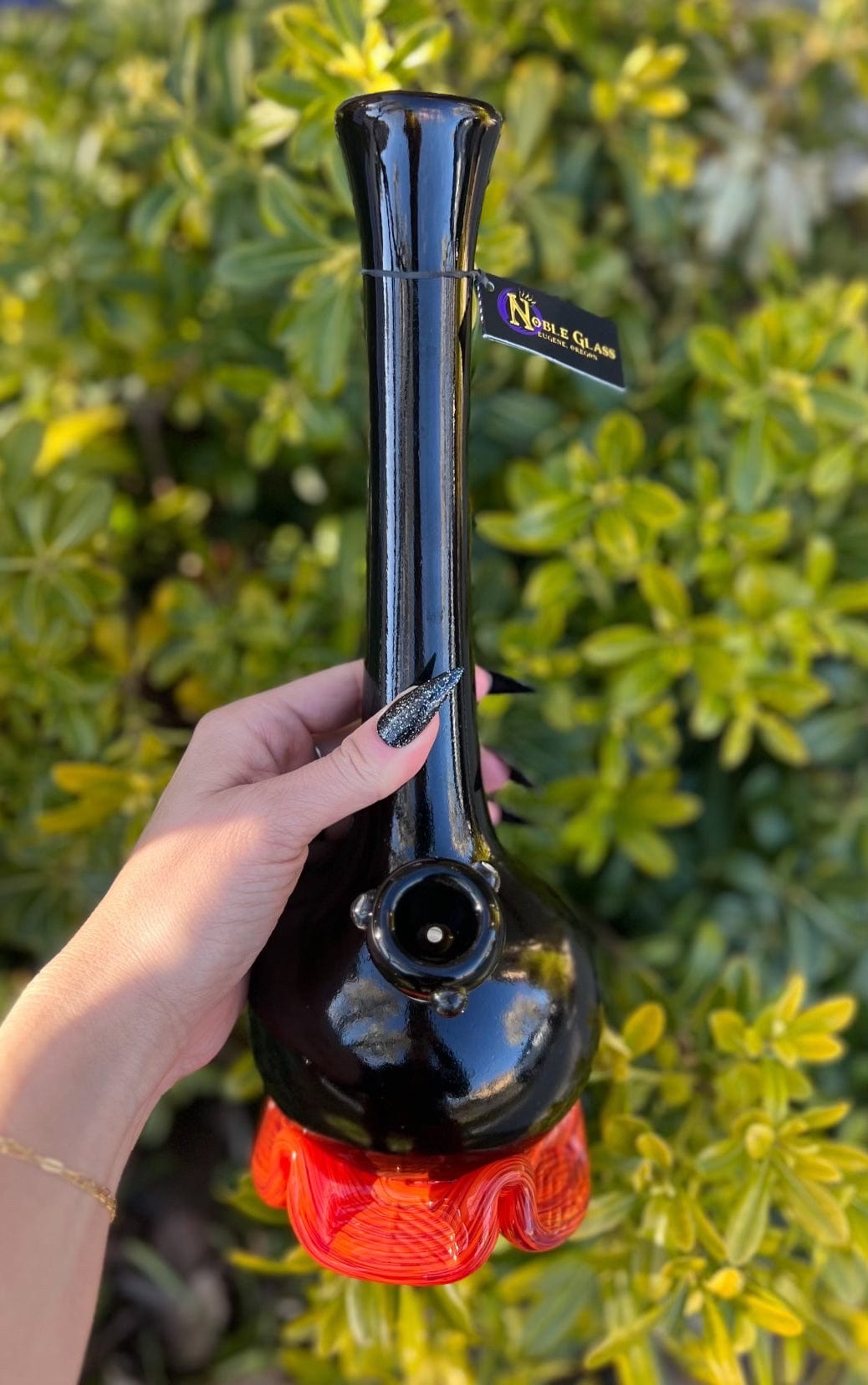 Preview pic of Noble Glass Black 12in Soft Glass Beaker USA