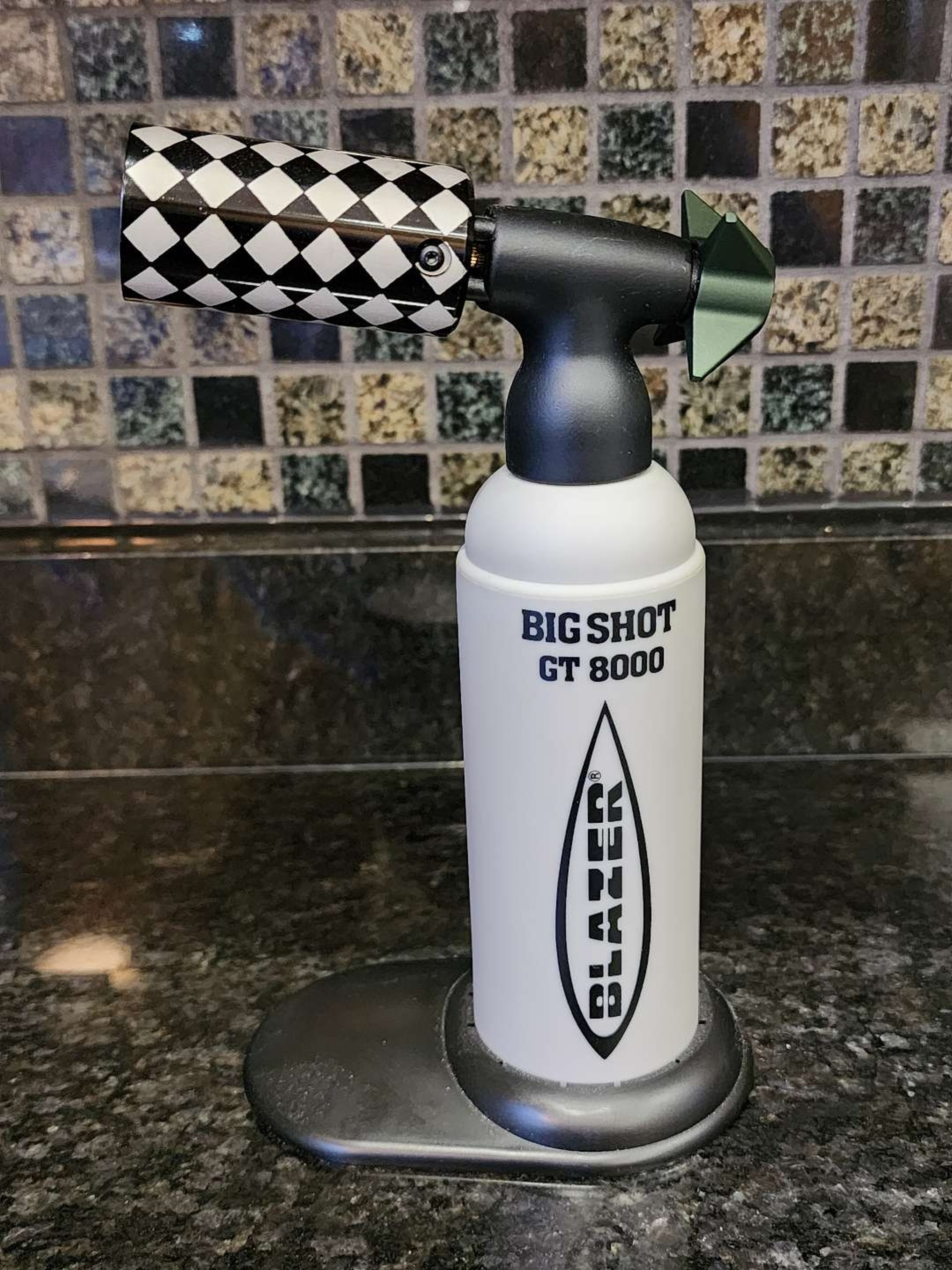 Preview pic of Blazer Big Shot GT8000 limited edition torch w/ scope & stock knob and custom nozzle guard (used)