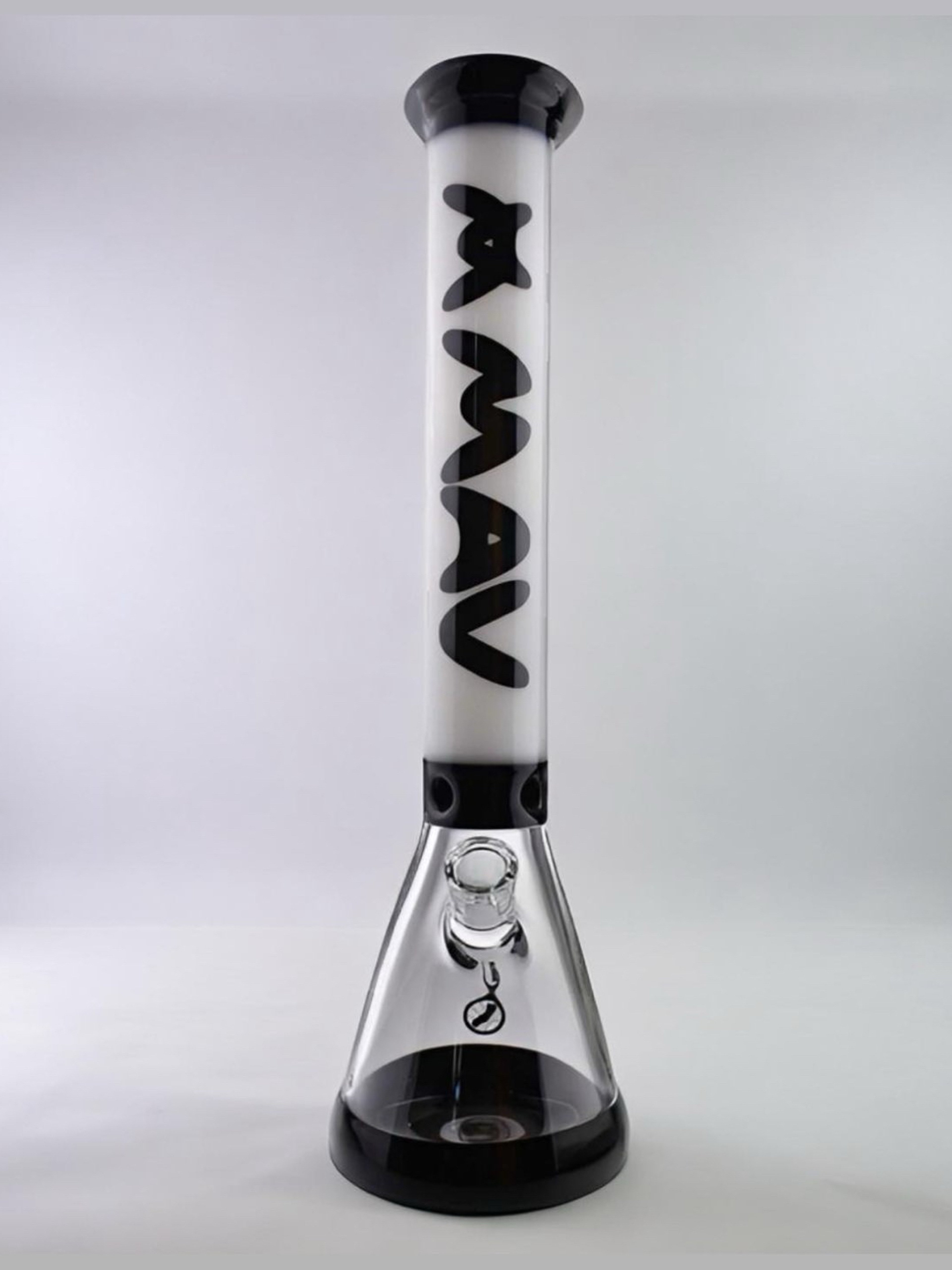 Preview pic of Mav Glass Black/White Color Block