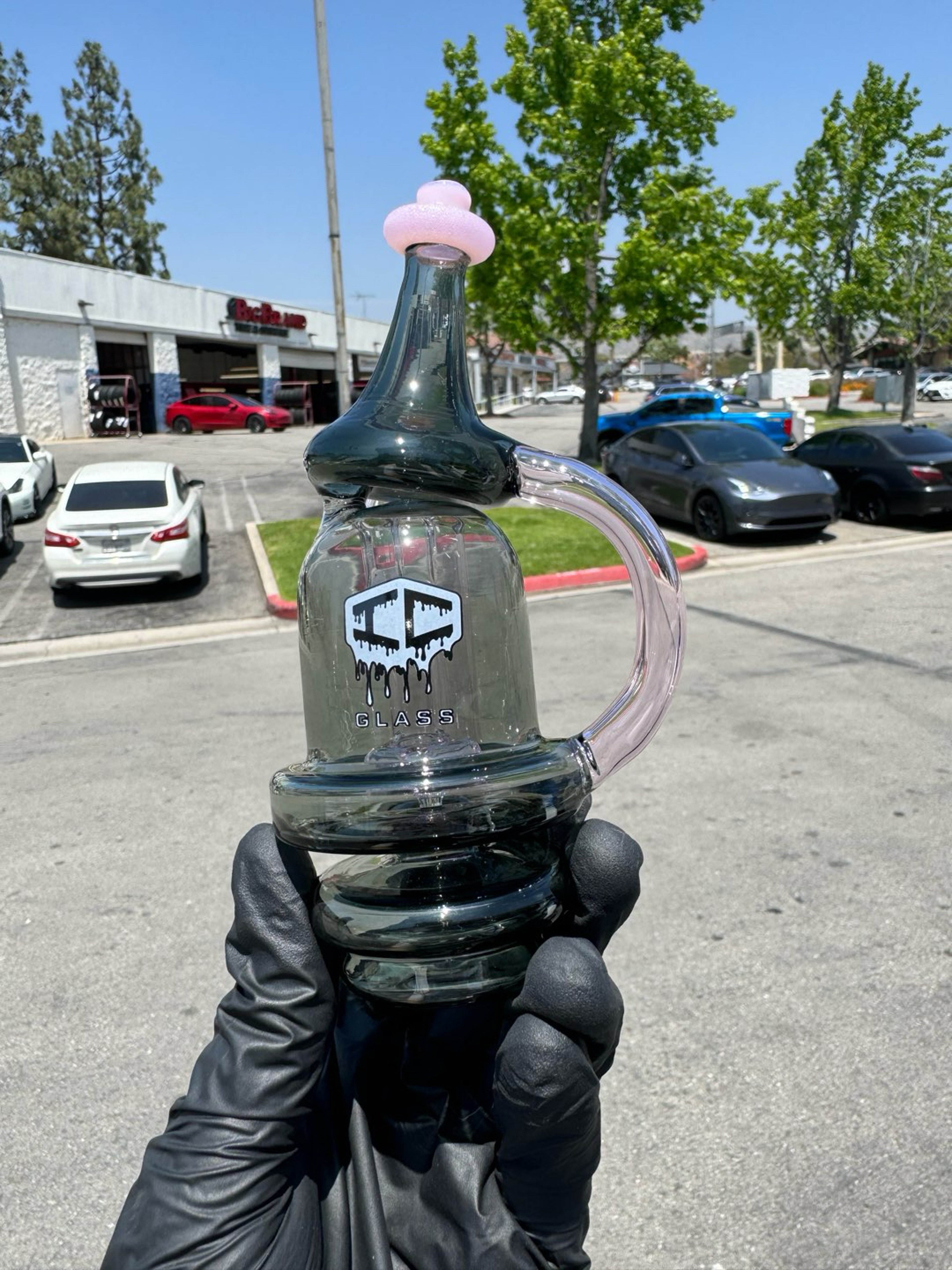Preview pic of Ic Glass black/pink puffco top