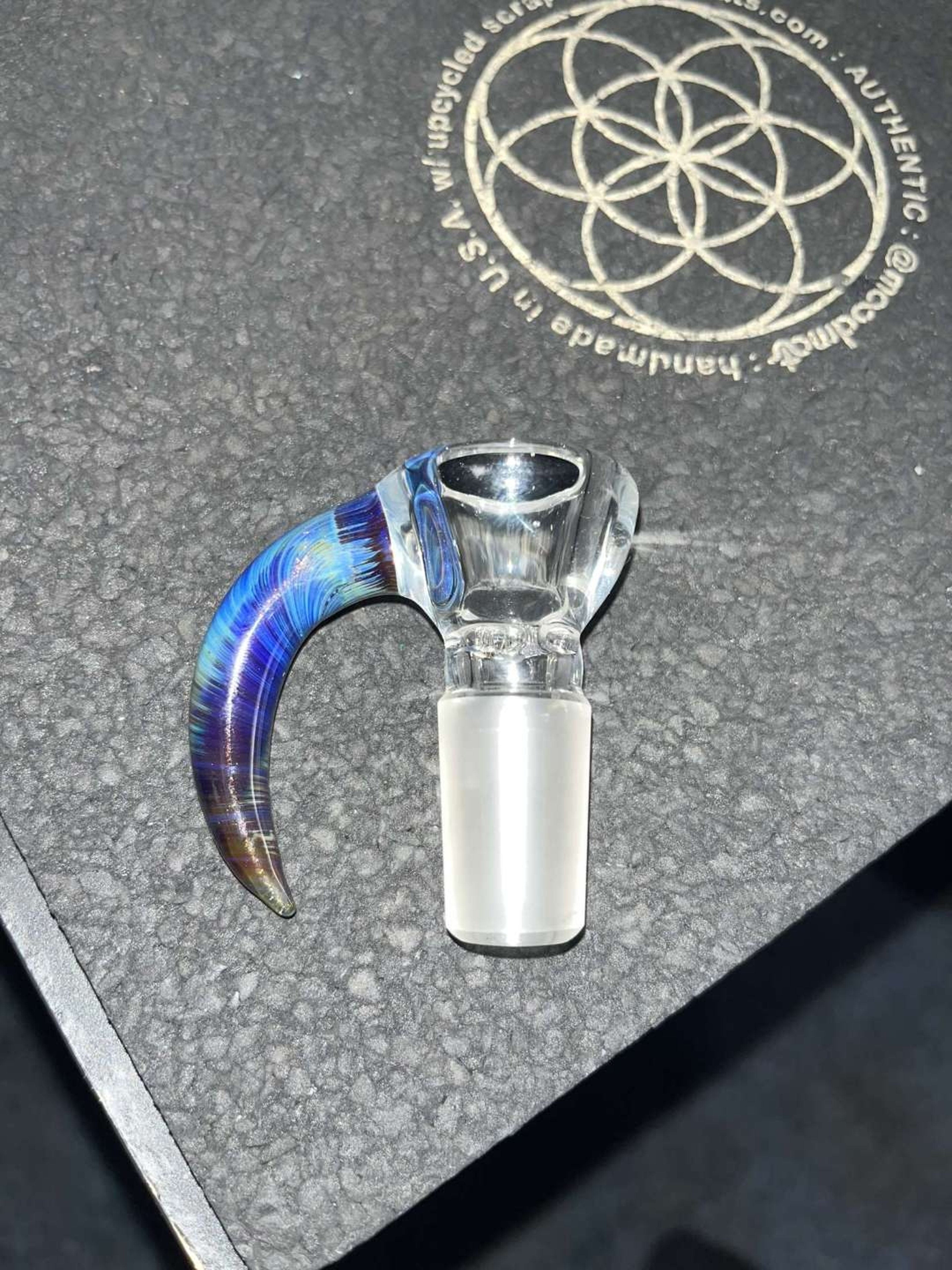 Preview pic of Mystery Adventurine Sovereignty Slide