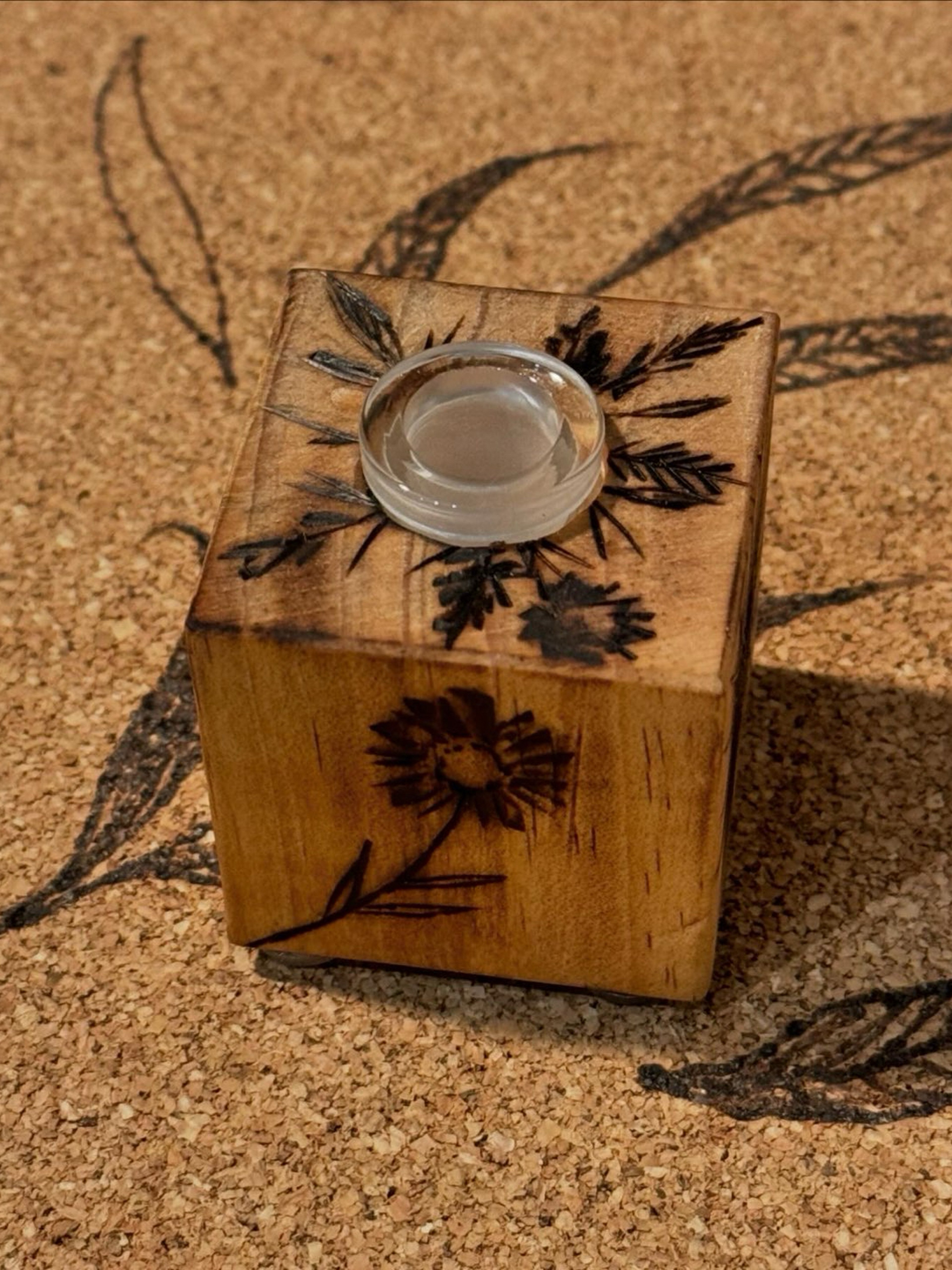 Preview pic of 14mm slide stand- flower overgrowth design