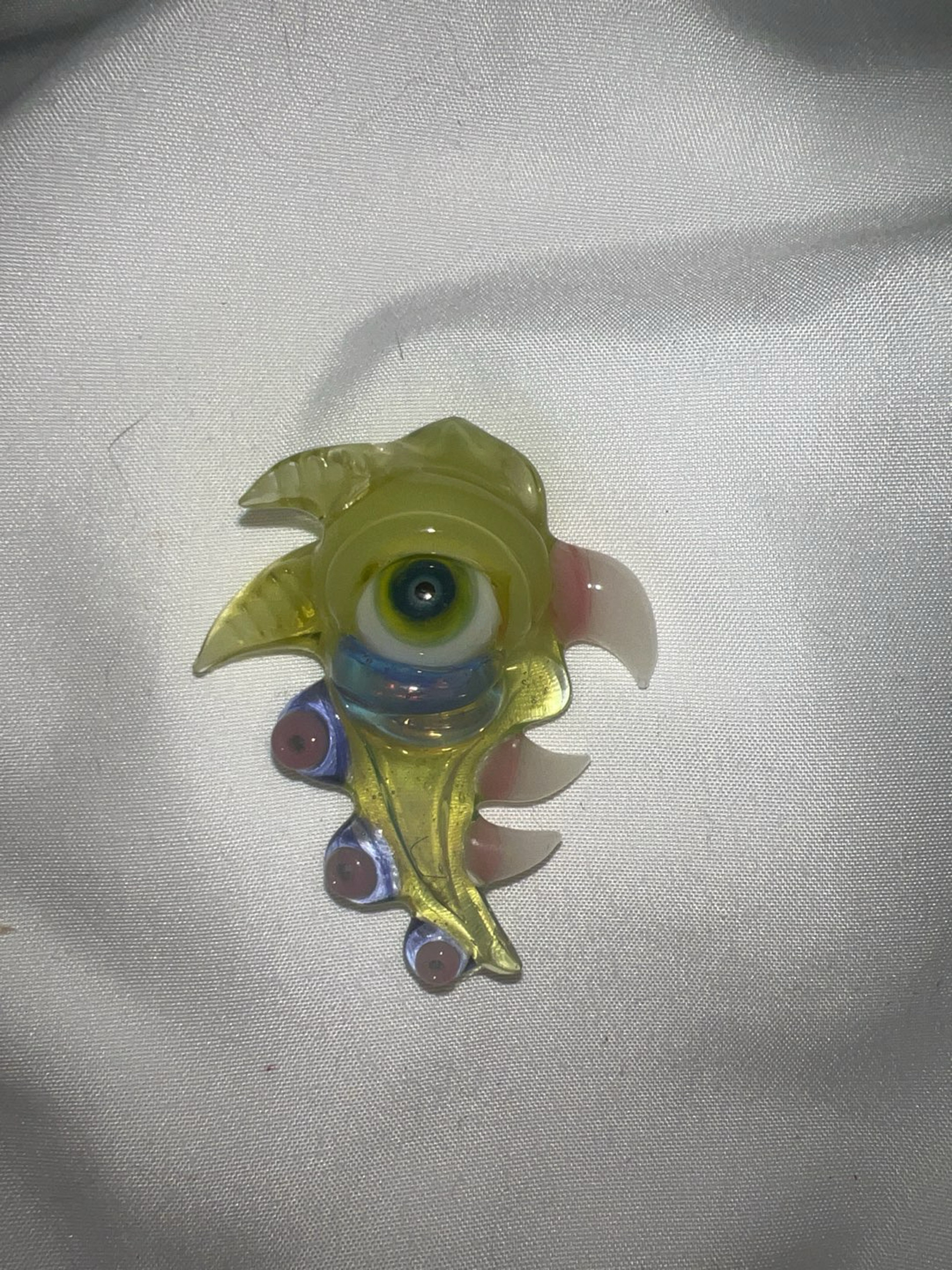 Preview pic of Salt glass full UV pendant