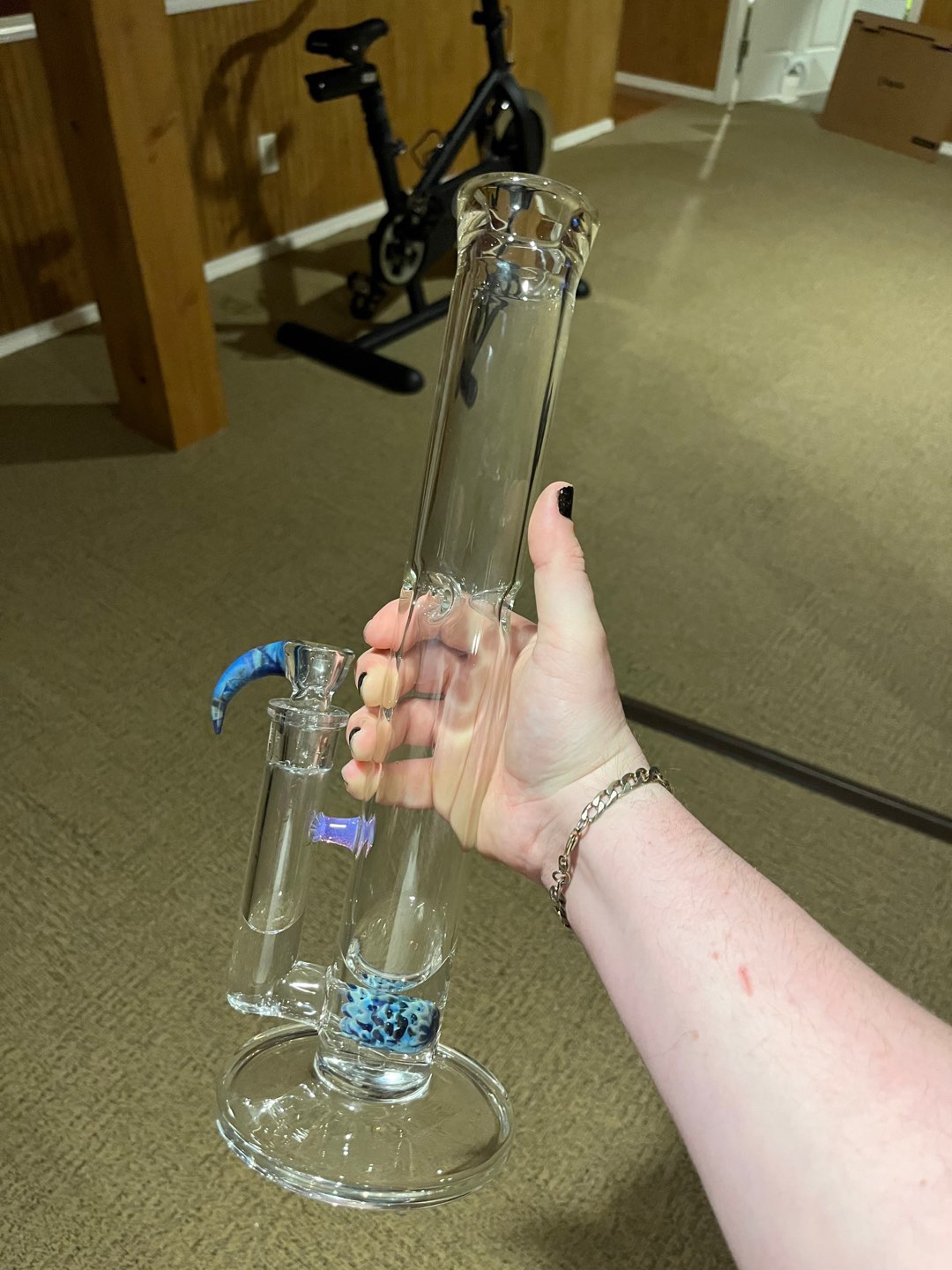 Preview pic of Fluid Glass Medium Head Banger PA