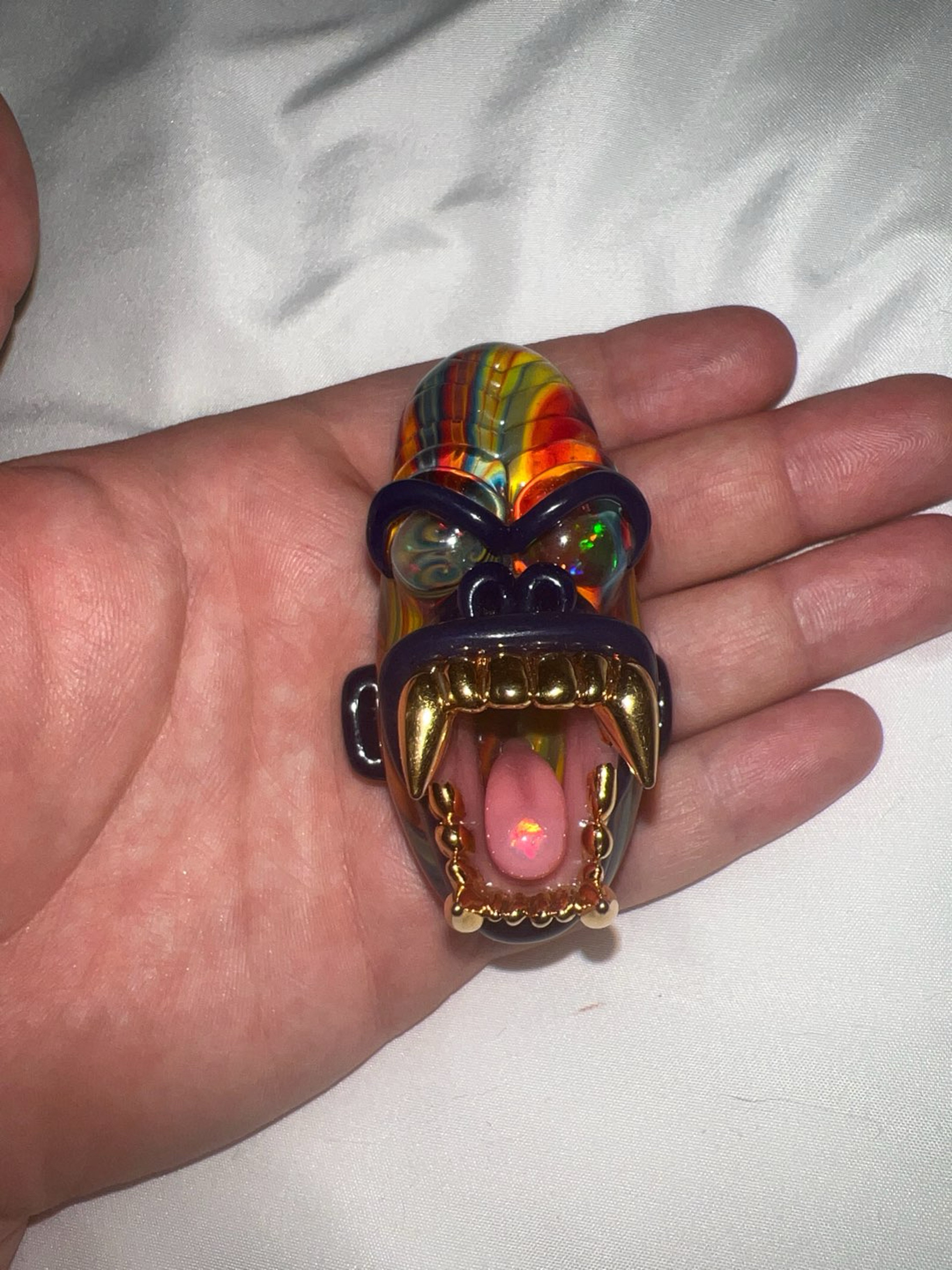 Preview pic of Rare firefly gold grill