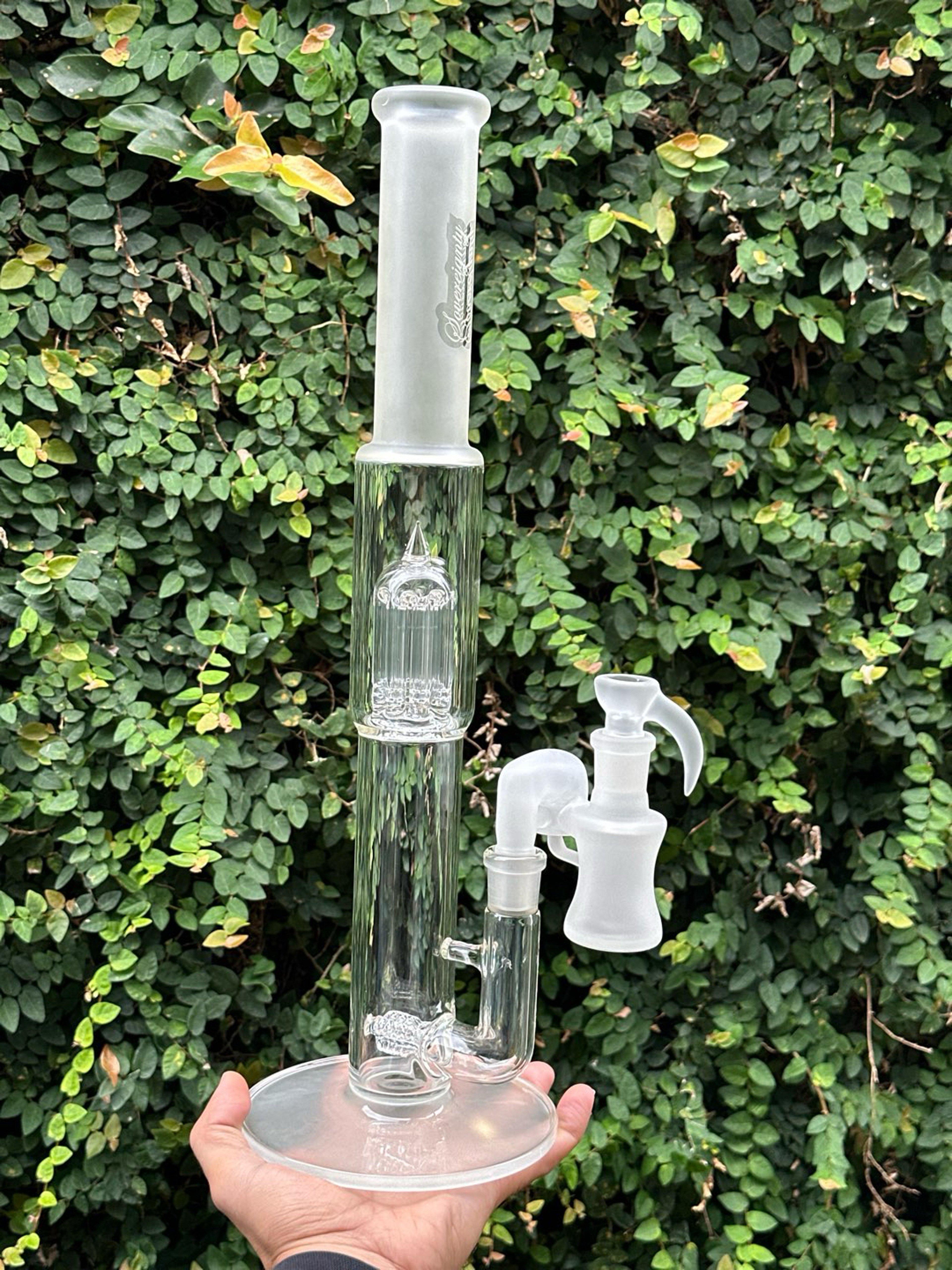 Preview pic of Sovereignty 3 Line - 8 Arm / Frosted Neck/Base