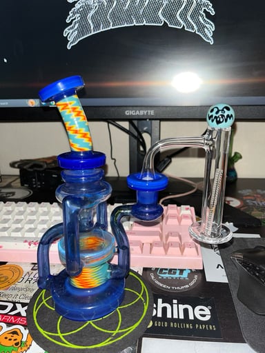 Preview pic of Asian Kevin Recycler