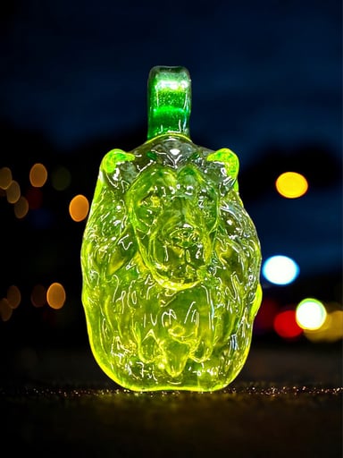 Preview pic of Ion Lion Large UV Pendant