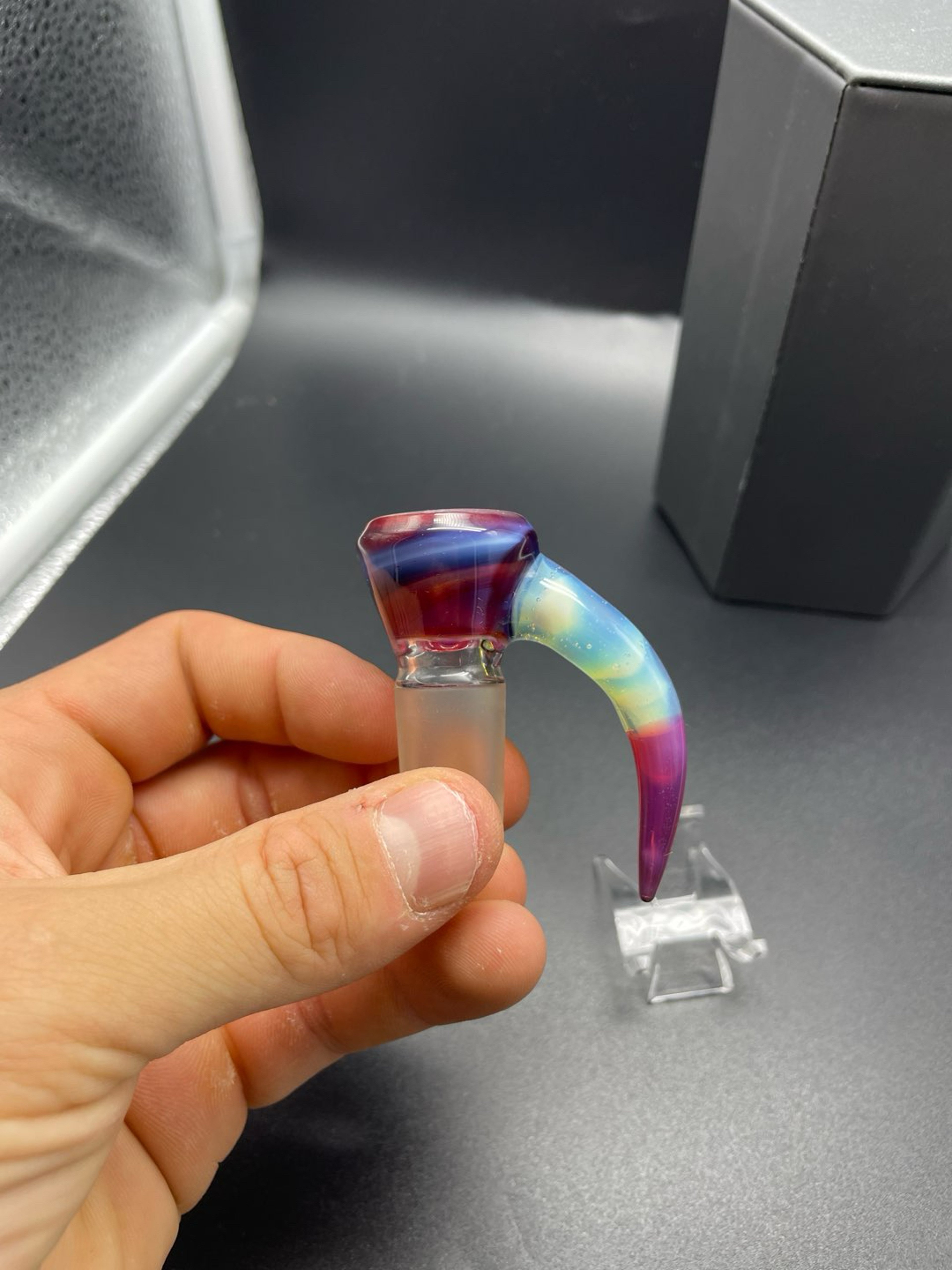 Preview pic of Uv horned 4hole 18 mm