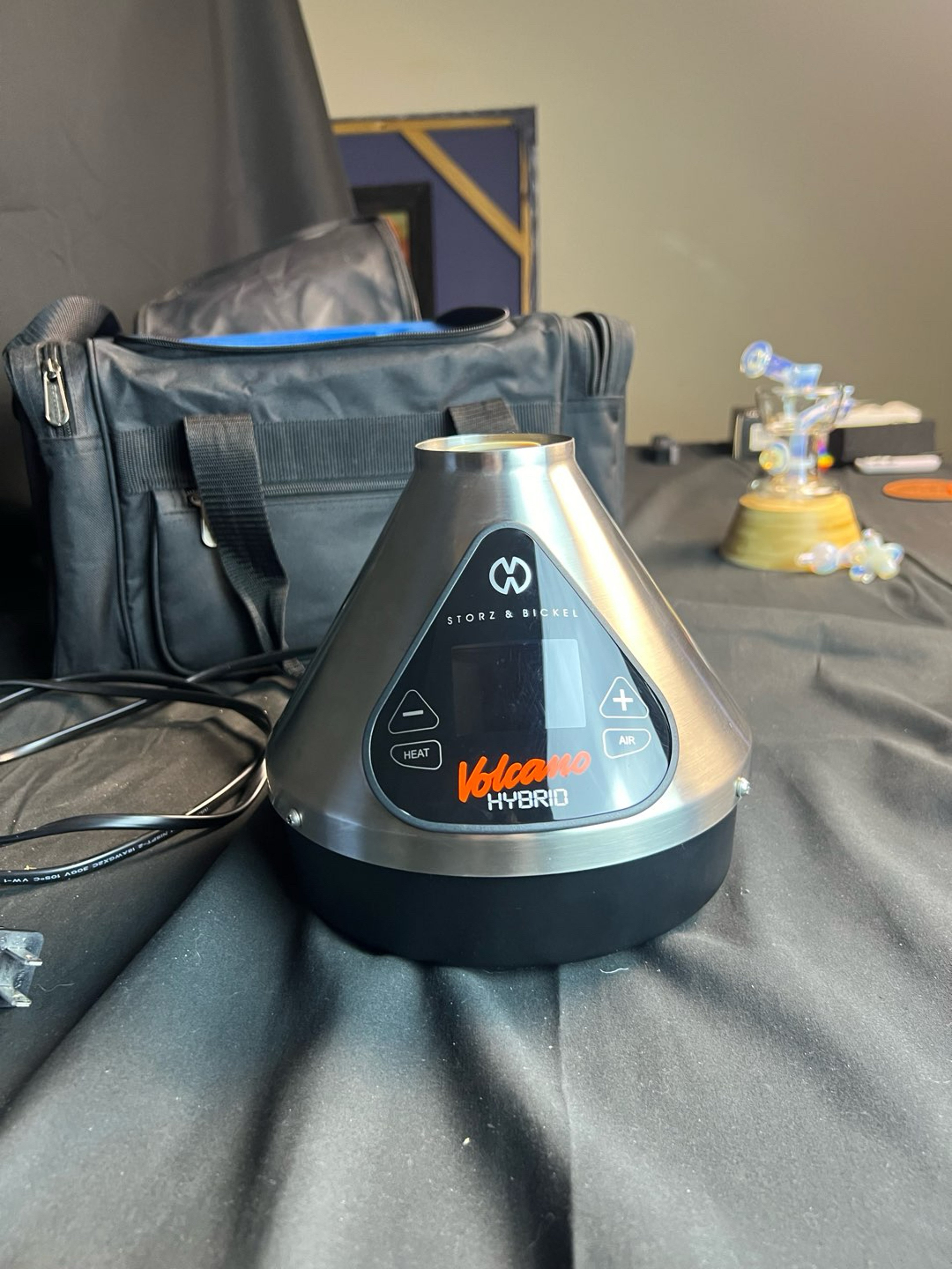 Preview pic of Volcano Hybrid with traveling case