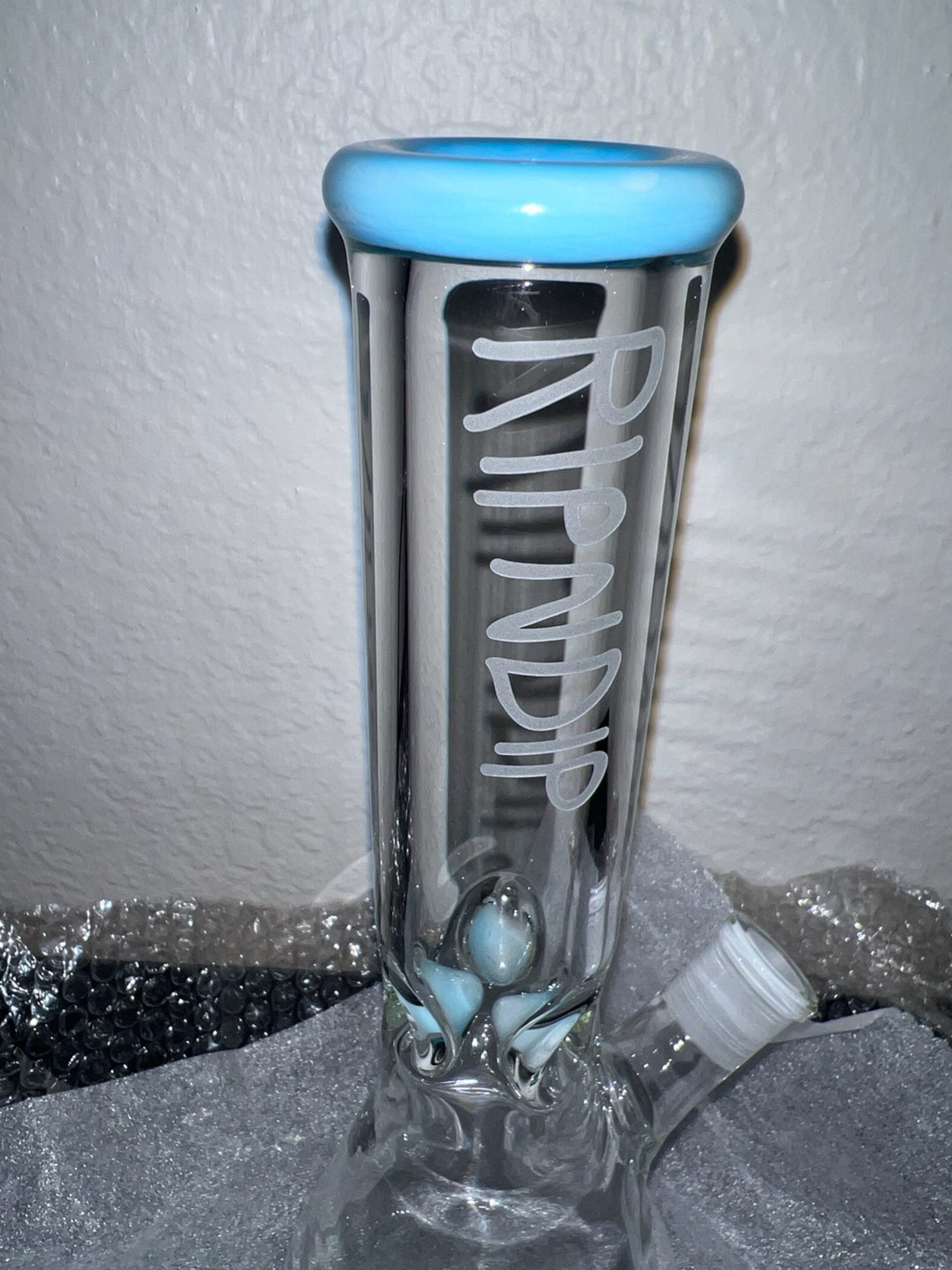 Preview pic of RipNDip Bong