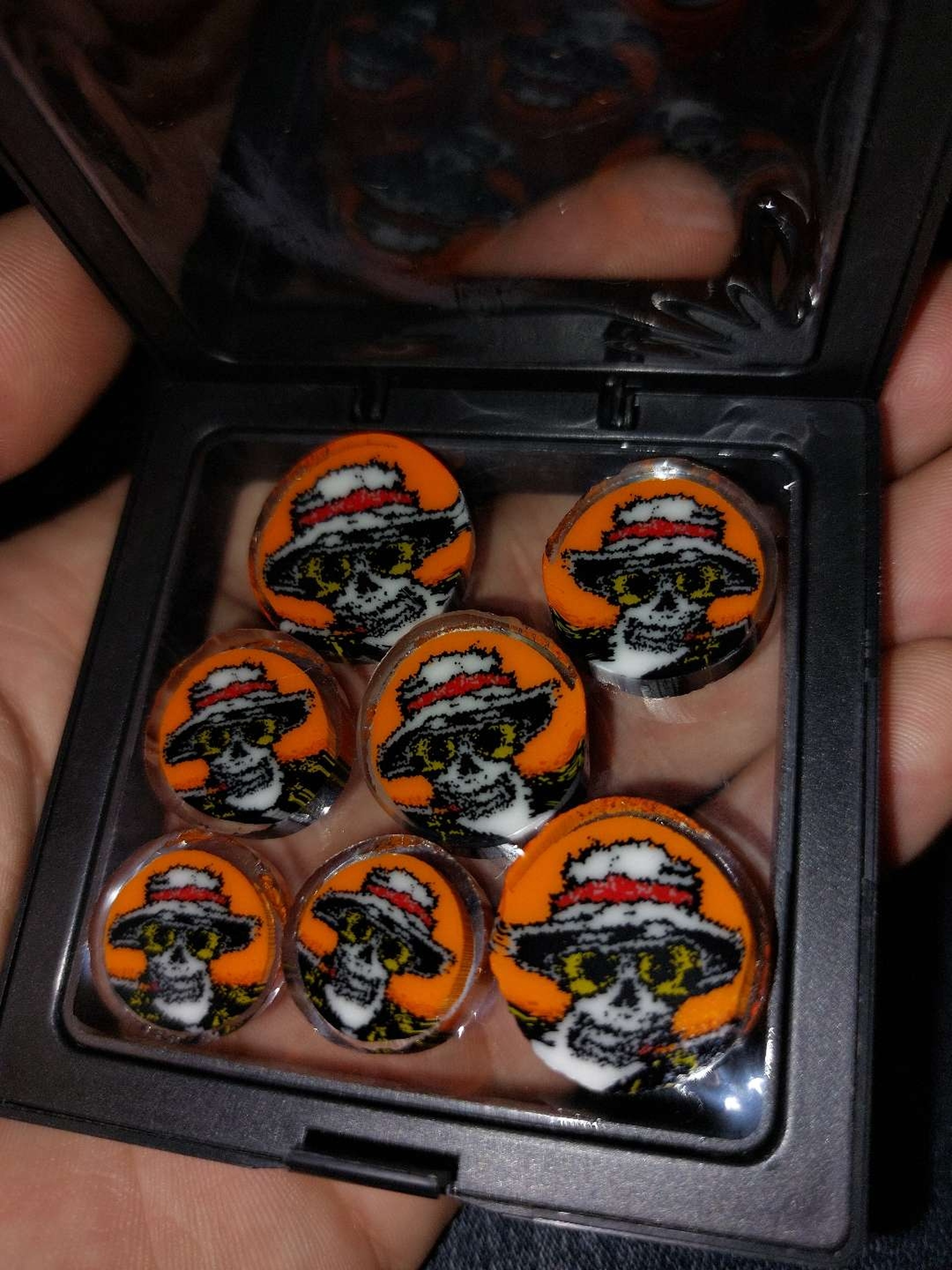 Preview pic of Hunter Skull Millie Coins
