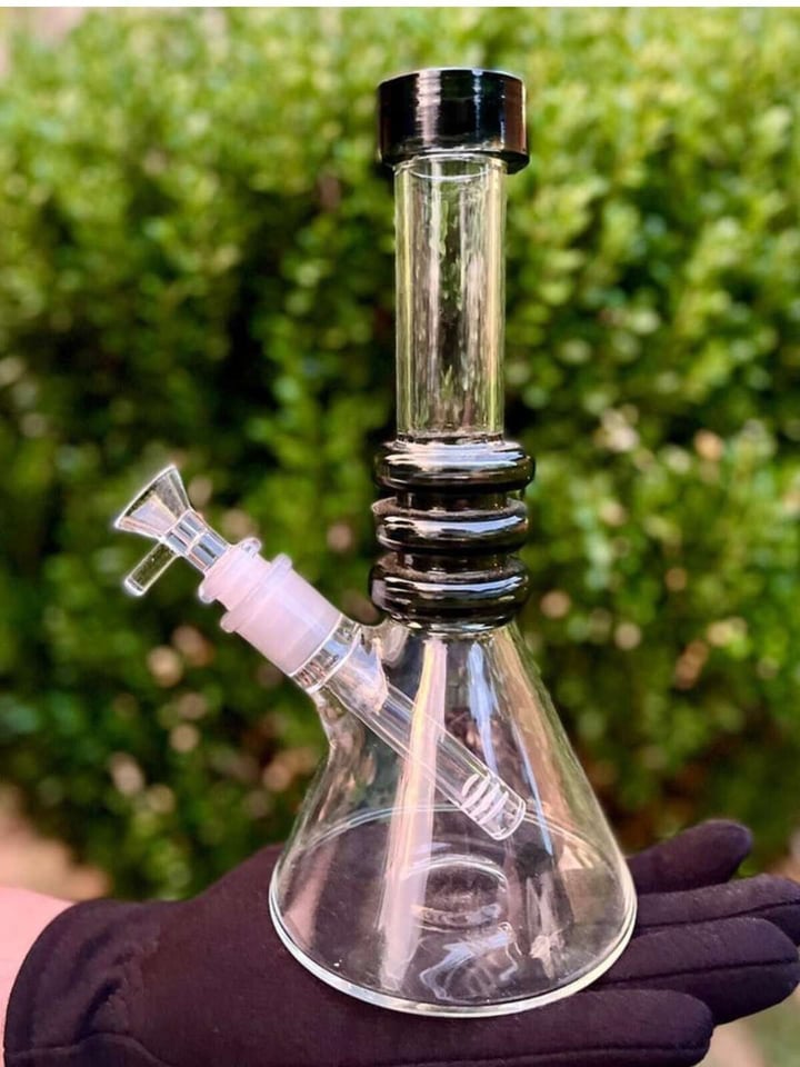 10" Thick Classic Glass Beaker Rig