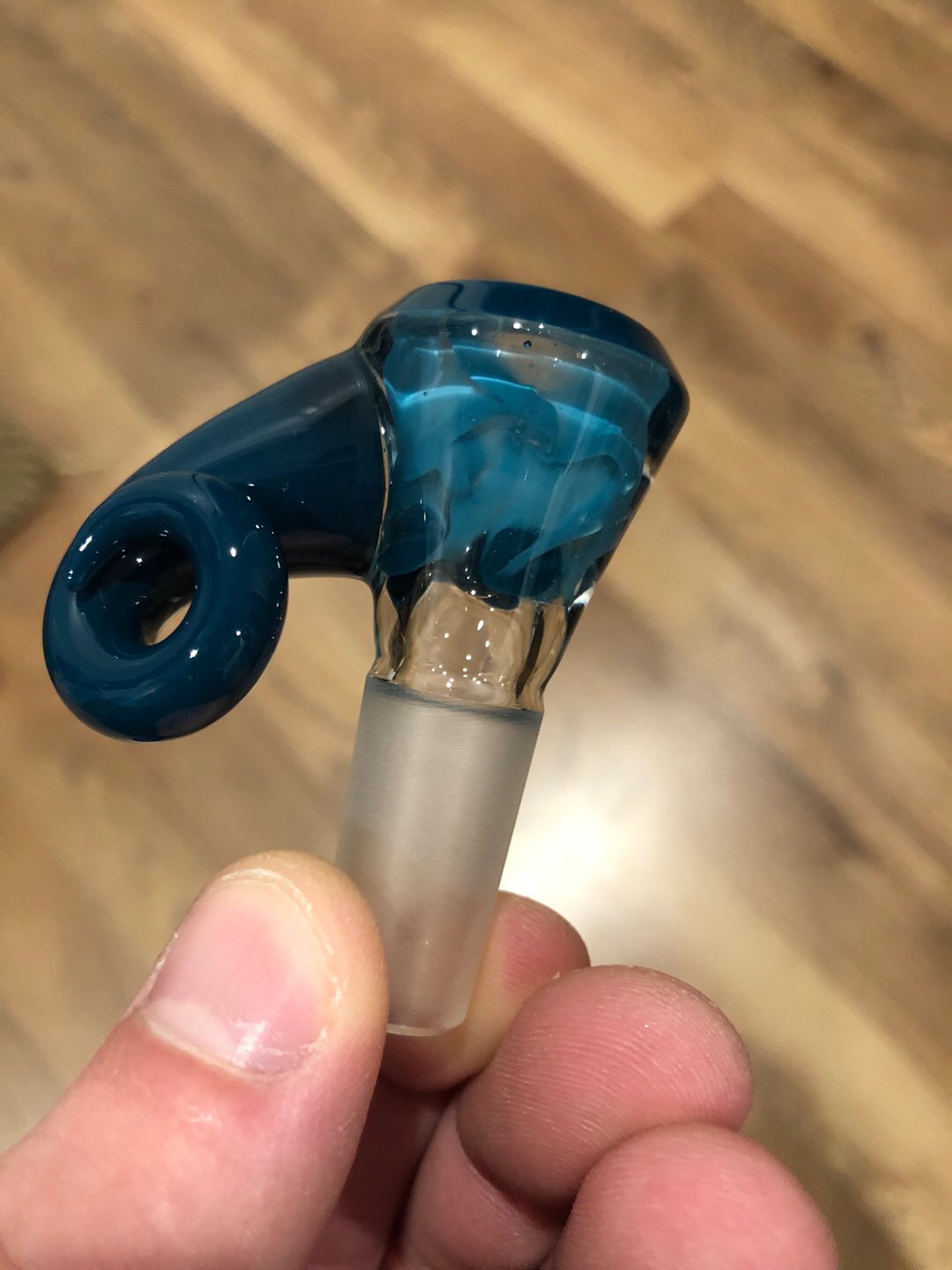 Preview pic of BlackTGlass Slide